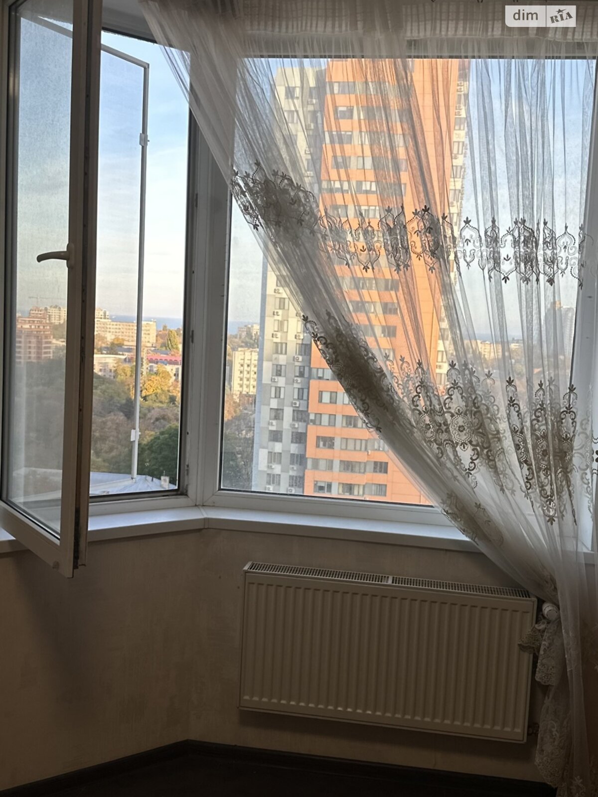 Продаж двокімнатної квартири в Одесі, на вул. Середньофонтанська 19В, район Приморський фото 1