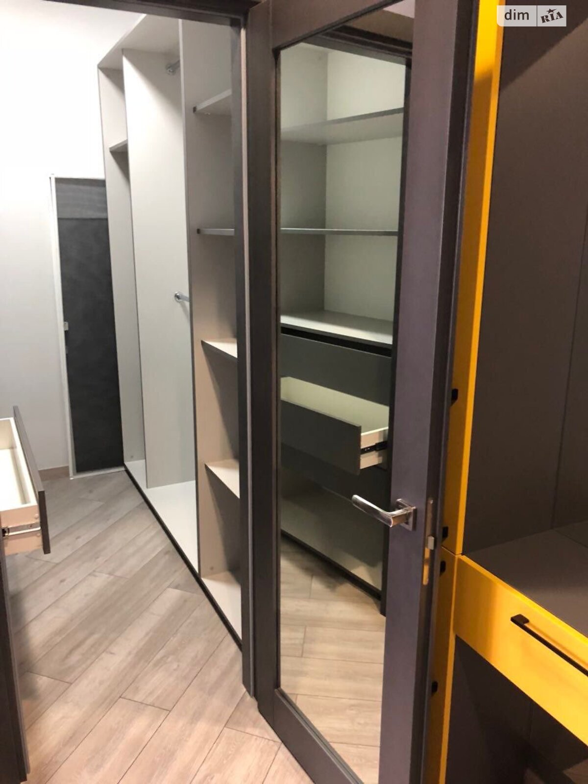 Продажа однокомнатной квартиры в Одессе, на ул. Среднефонтанская, район Приморский фото 1 Продажа однокомнатной квартиры в Одессе, на ул. Среднефонтанская, район Приморский фото 1