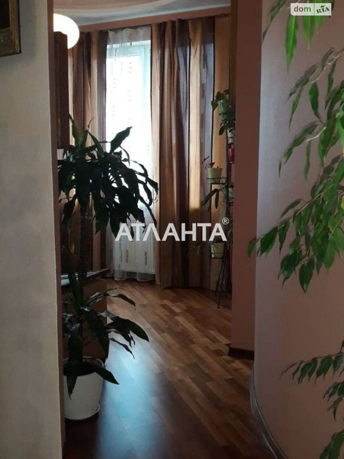 Продажа трехкомнатной квартиры в Одессе, на ул. Среднефонтанская 19В, район Приморский фото 1