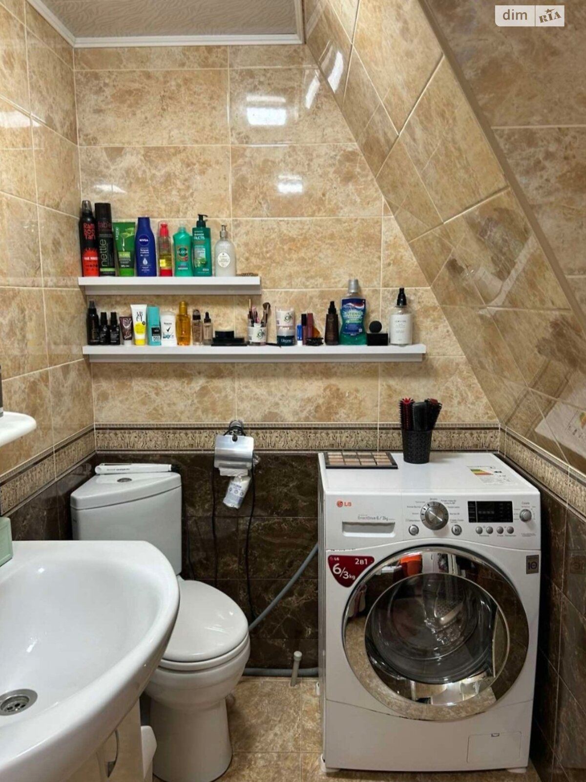 Продажа двухкомнатной квартиры в Одессе, на ул. Канатная 102, район Приморский фото 1 Продажа двухкомнатной квартиры в Одессе, на ул. Канатная 102, район Приморский фото 1