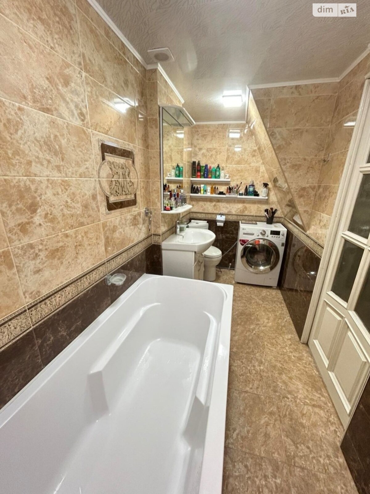Продажа двухкомнатной квартиры в Одессе, на ул. Канатная 102, район Приморский фото 1 Продажа двухкомнатной квартиры в Одессе, на ул. Канатная 102, район Приморский фото 1