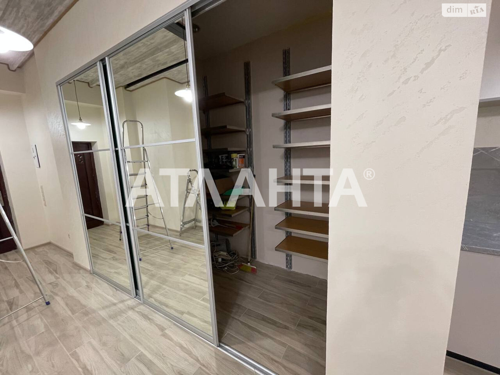 Продаж трикімнатної квартири в Одесі, на вул. Канатна, район Приморський фото 1 Продаж трикімнатної квартири в Одесі, на вул. Канатна, район Приморський фото 1