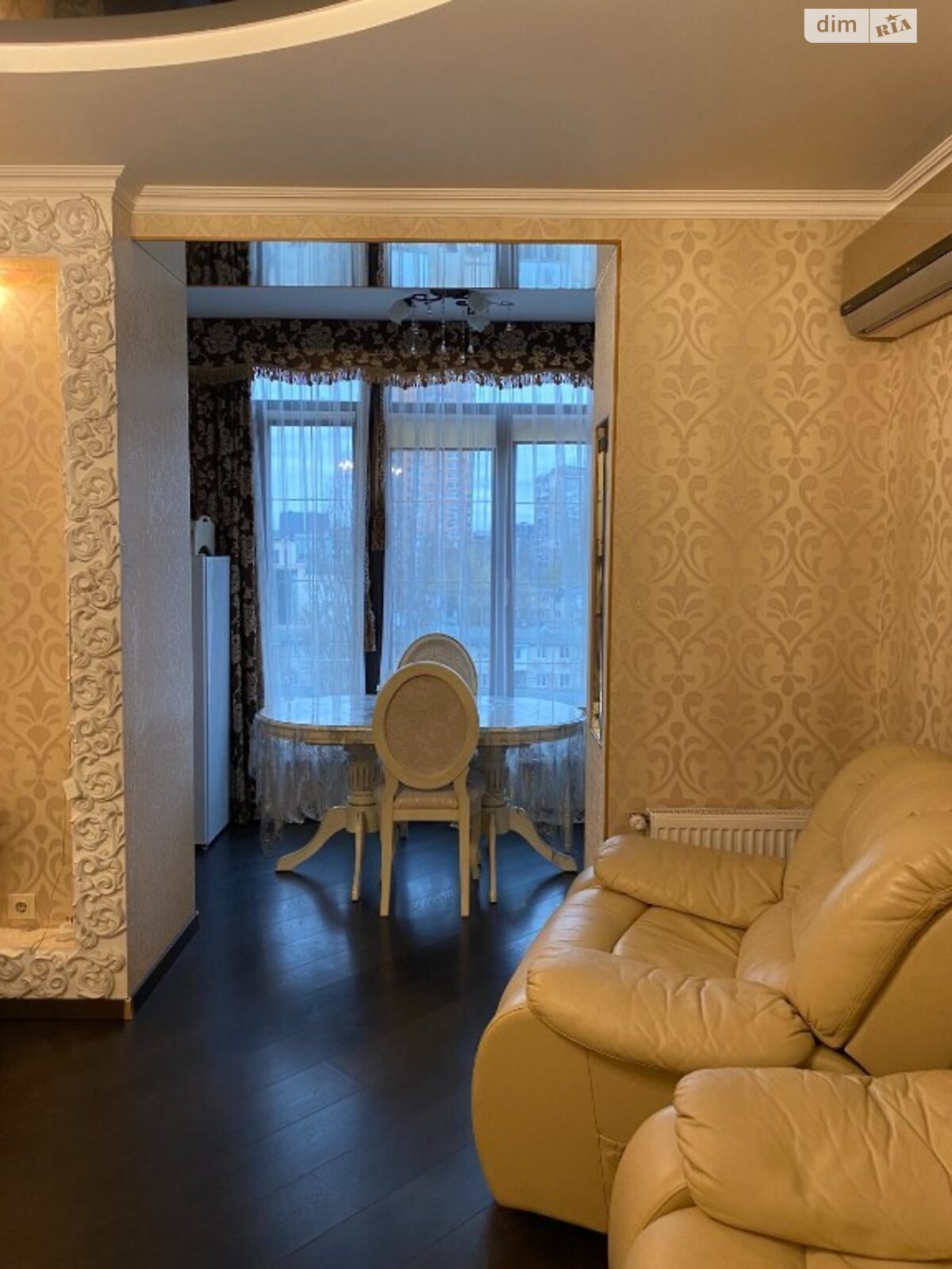 Продажа двухкомнатной квартиры в Одессе, на пер. Светлый, район Приморский фото 1 Продажа двухкомнатной квартиры в Одессе, на пер. Светлый, район Приморский фото 1