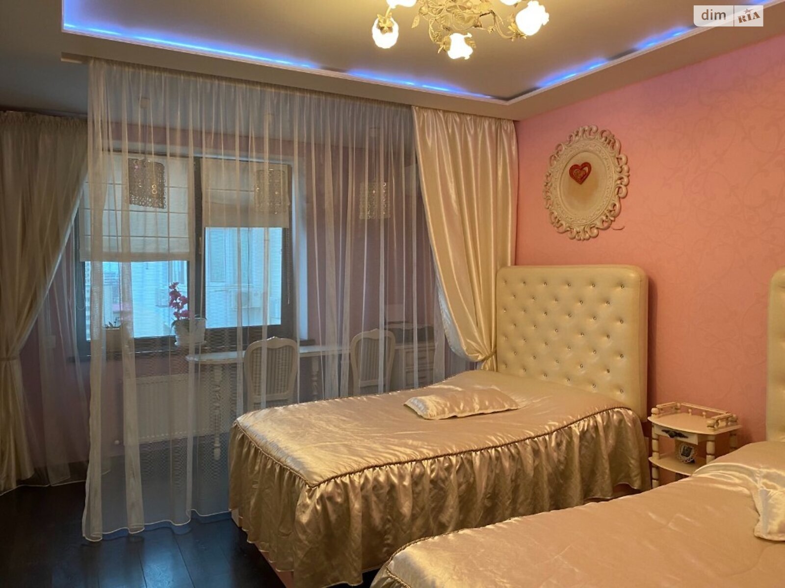 Продажа двухкомнатной квартиры в Одессе, на пер. Светлый, район Приморский фото 1 Продажа двухкомнатной квартиры в Одессе, на пер. Светлый, район Приморский фото 1
