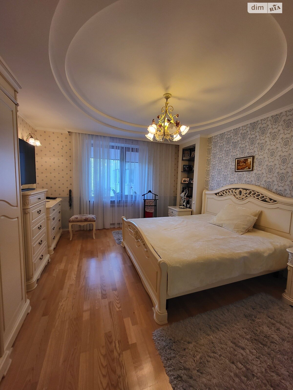 Продажа трехкомнатной квартиры в Одессе, на пер. Светлый 3, район Приморский фото 1 Продажа трехкомнатной квартиры в Одессе, на пер. Светлый 3, район Приморский фото 1