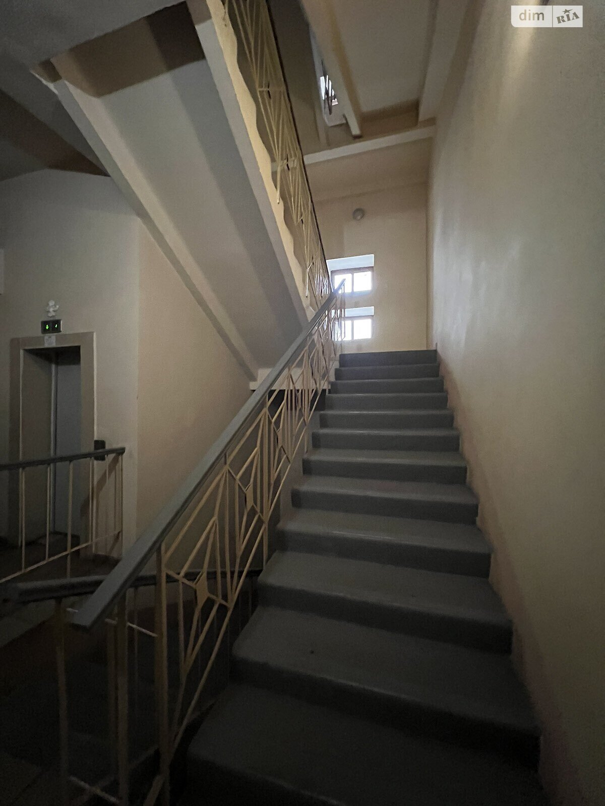 Продаж двокімнатної квартири в Одесі, на вул. Святослава Караванського 10, район Приморський фото 1 Продаж двокімнатної квартири в Одесі, на вул. Святослава Караванського 10, район Приморський фото 1