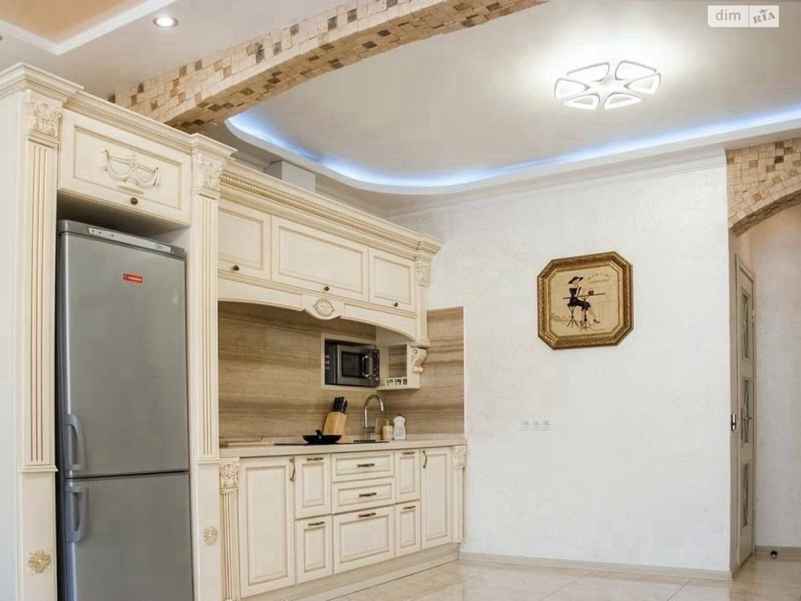 Продаж трикімнатної квартири в Одесі, на вул. Тіниста, район Приморський фото 1 Продаж трикімнатної квартири в Одесі, на вул. Тіниста, район Приморський фото 1
