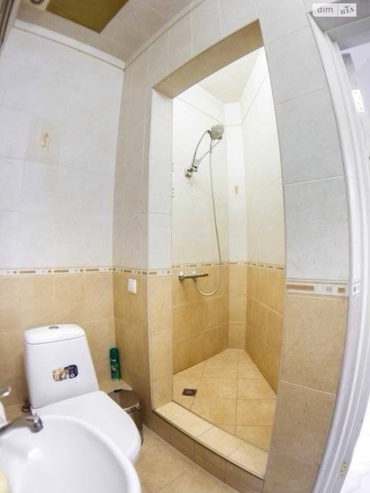 Продаж трикімнатної квартири в Одесі, на вул. Тіниста, район Приморський фото 1 Продаж трикімнатної квартири в Одесі, на вул. Тіниста, район Приморський фото 1