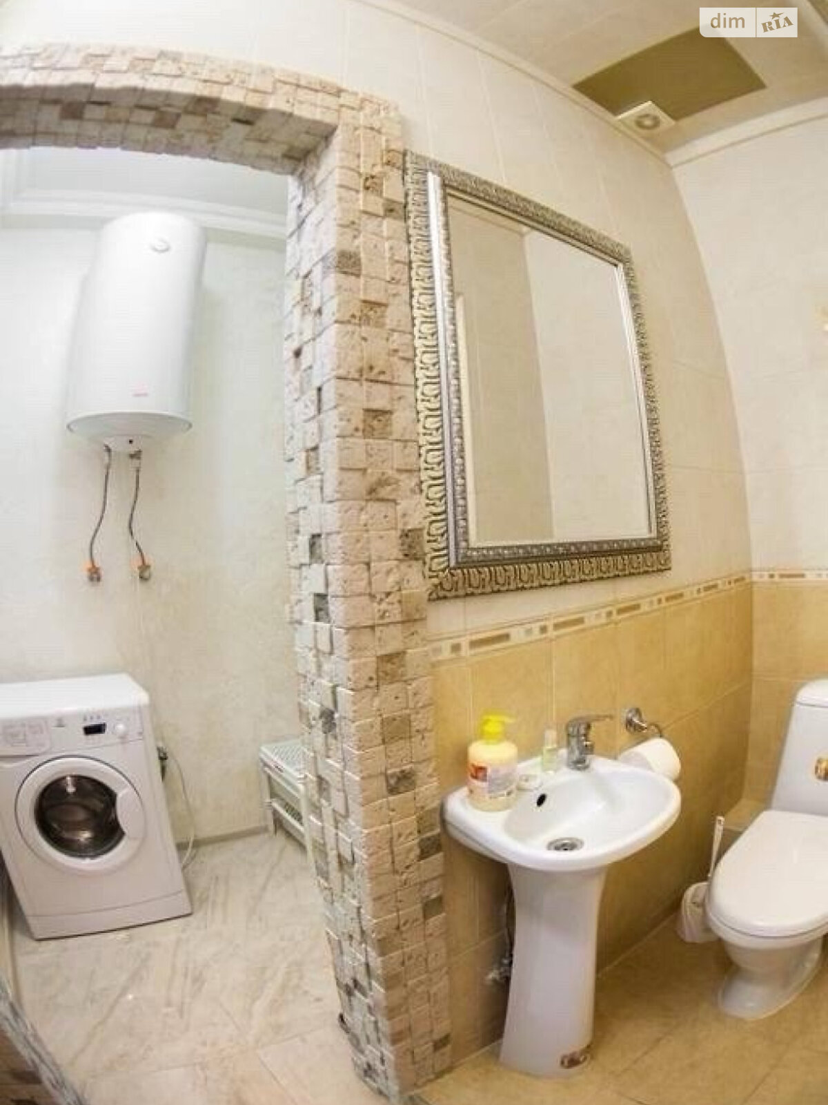 Продаж трикімнатної квартири в Одесі, на вул. Тіниста, район Приморський фото 1 Продаж трикімнатної квартири в Одесі, на вул. Тіниста, район Приморський фото 1