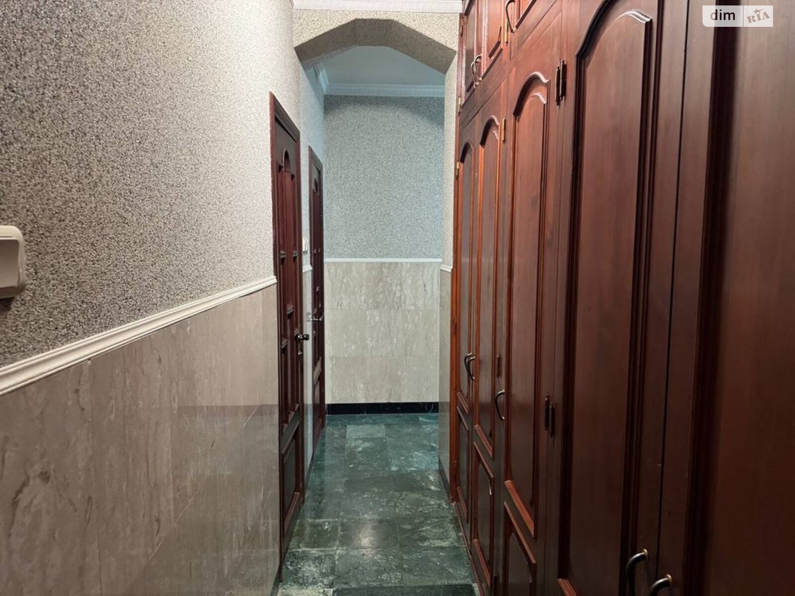 Продажа четырехкомнатной квартиры в Одессе, на ул. Тенистая, район Приморский фото 1