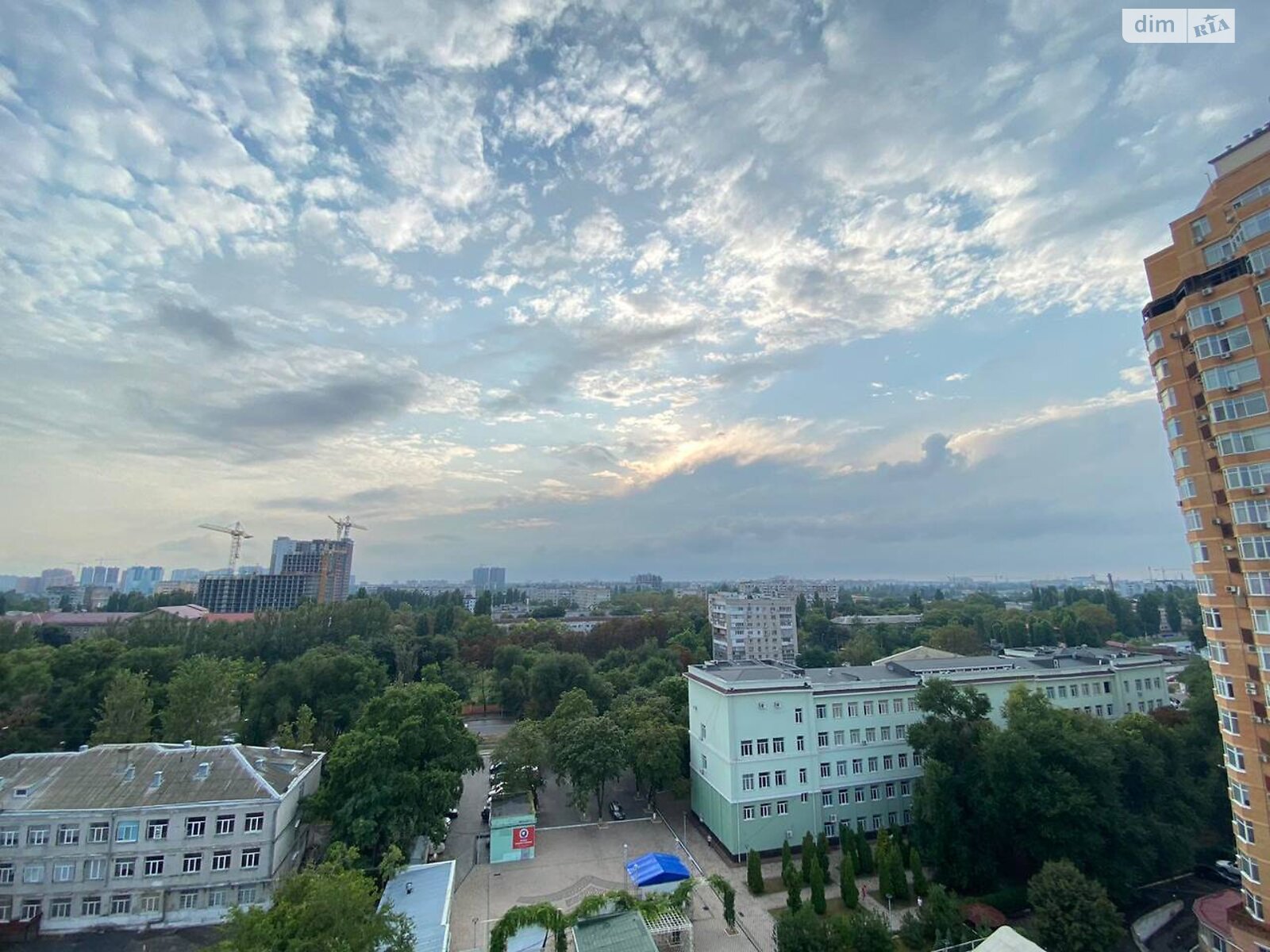 Продажа однокомнатной квартиры в Одессе, на пер. Тополевый 1, район Приморский фото 1 Продажа однокомнатной квартиры в Одессе, на пер. Тополевый 1, район Приморский фото 1