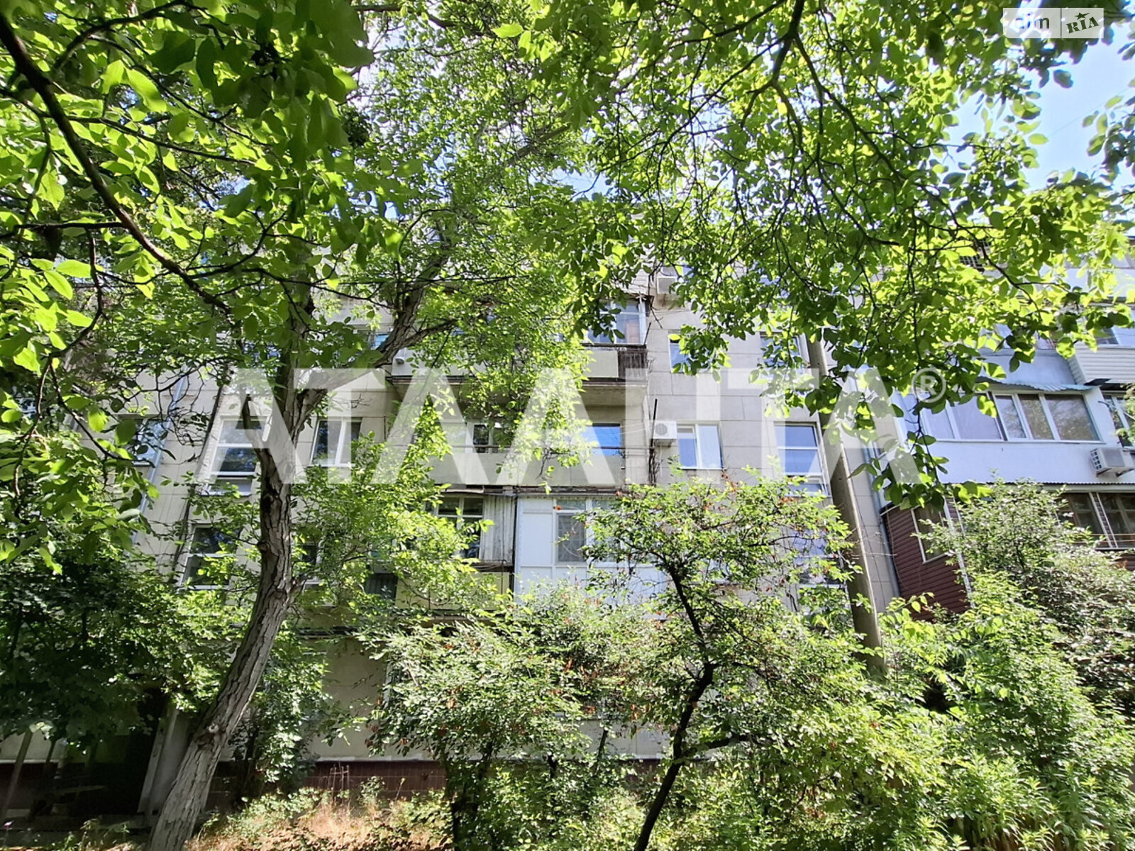 Продаж однокімнатної квартири в Одесі, на вул. Транспортна, район Приморський фото 1 Продаж однокімнатної квартири в Одесі, на вул. Транспортна, район Приморський фото 1