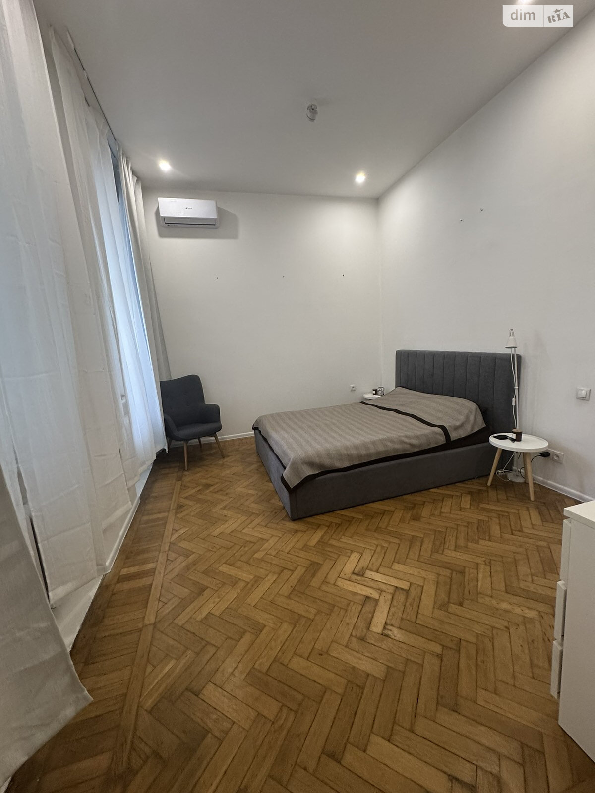 Продажа двухкомнатной квартиры в Одессе, на ул. Троицкая, район Приморский фото 1 Продажа двухкомнатной квартиры в Одессе, на ул. Троицкая, район Приморский фото 1