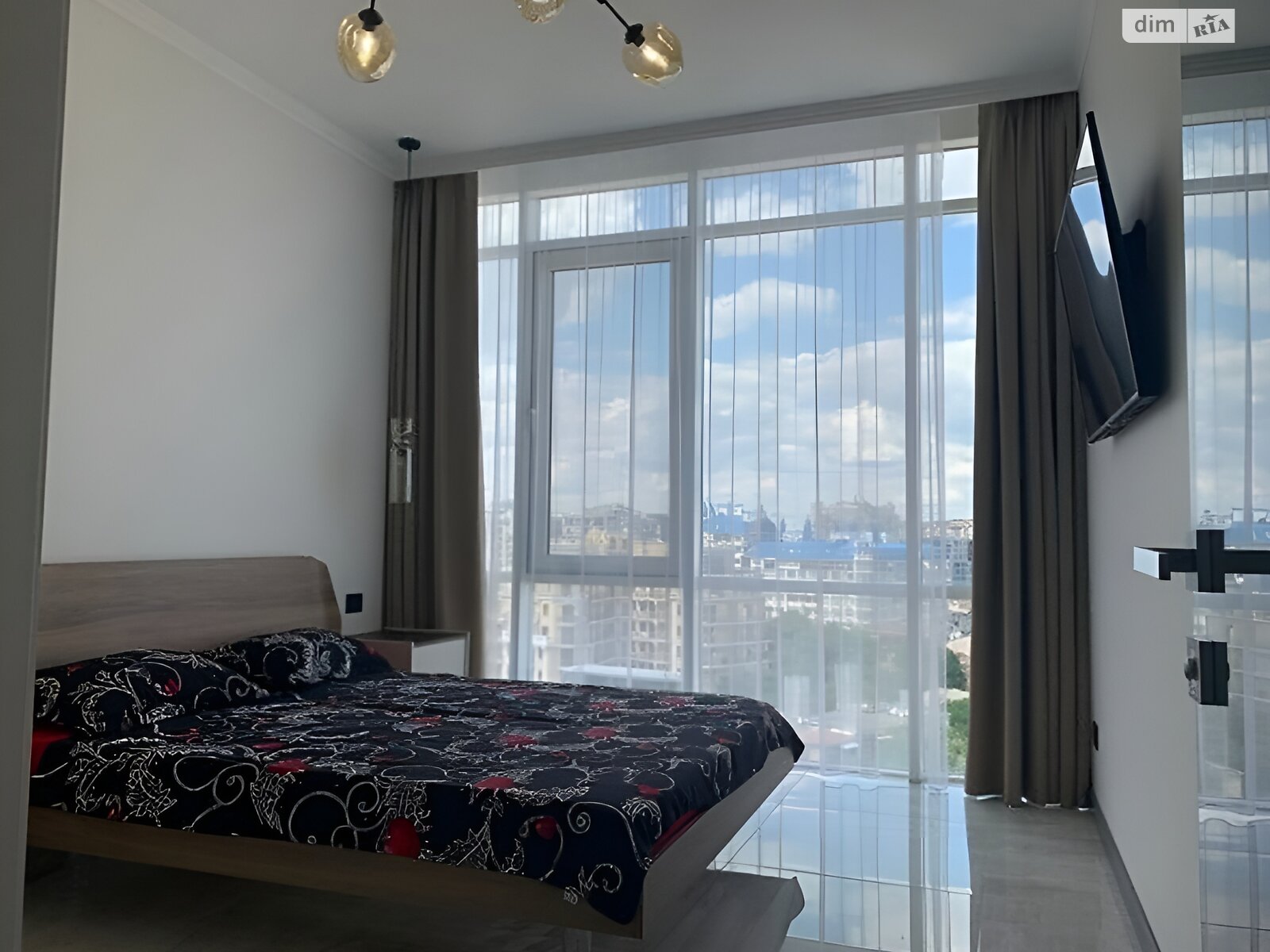 Продажа трехкомнатной квартиры в Одессе, на пер. Удельный 6, район Приморский фото 1 Продажа трехкомнатной квартиры в Одессе, на пер. Удельный 6, район Приморский фото 1