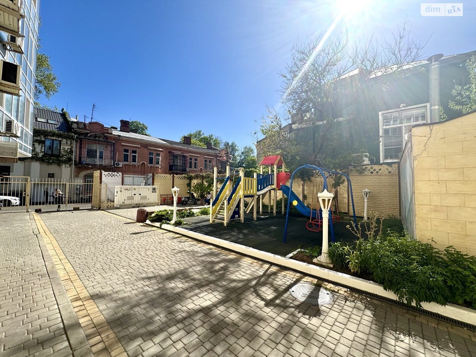 Продаж чотирикімнатної квартири в Одесі, на пров. Удільний 6, район Приморський фото 1 Продаж чотирикімнатної квартири в Одесі, на пров. Удільний 6, район Приморський фото 1