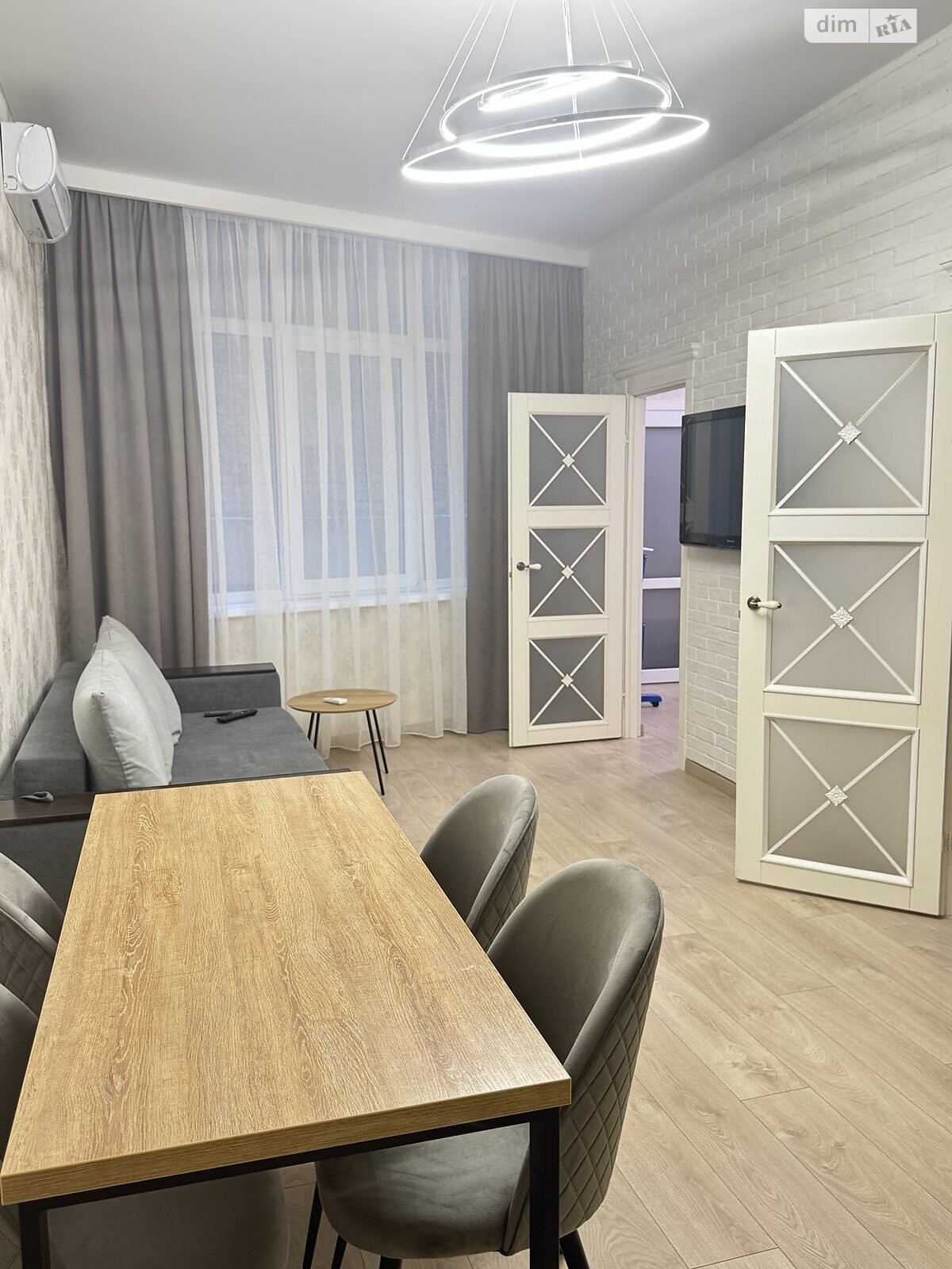Продажа трехкомнатной квартиры в Одессе, на пер. Удельный 6, район Приморский фото 1 Продажа трехкомнатной квартиры в Одессе, на пер. Удельный 6, район Приморский фото 1