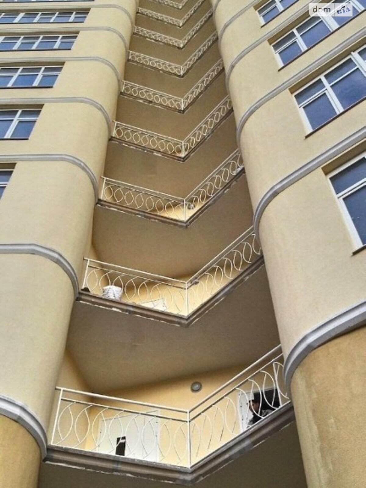 Продаж трикімнатної квартири в Одесі, на пров. Удільний 6, район Приморський фото 1