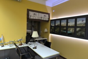 Продаж трикімнатної квартири в Одесі, на вул. Університетська 7, район Приморський фото 2