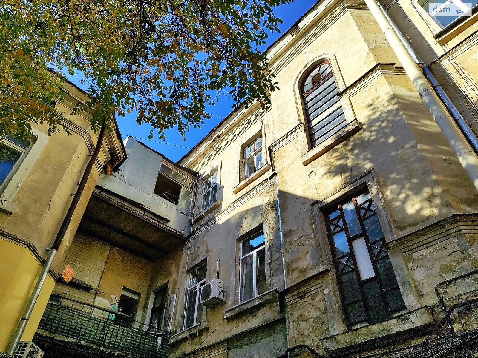 Продаж шестикімнатної квартири в Одесі, на вул. Успенська, район Приморський фото 1