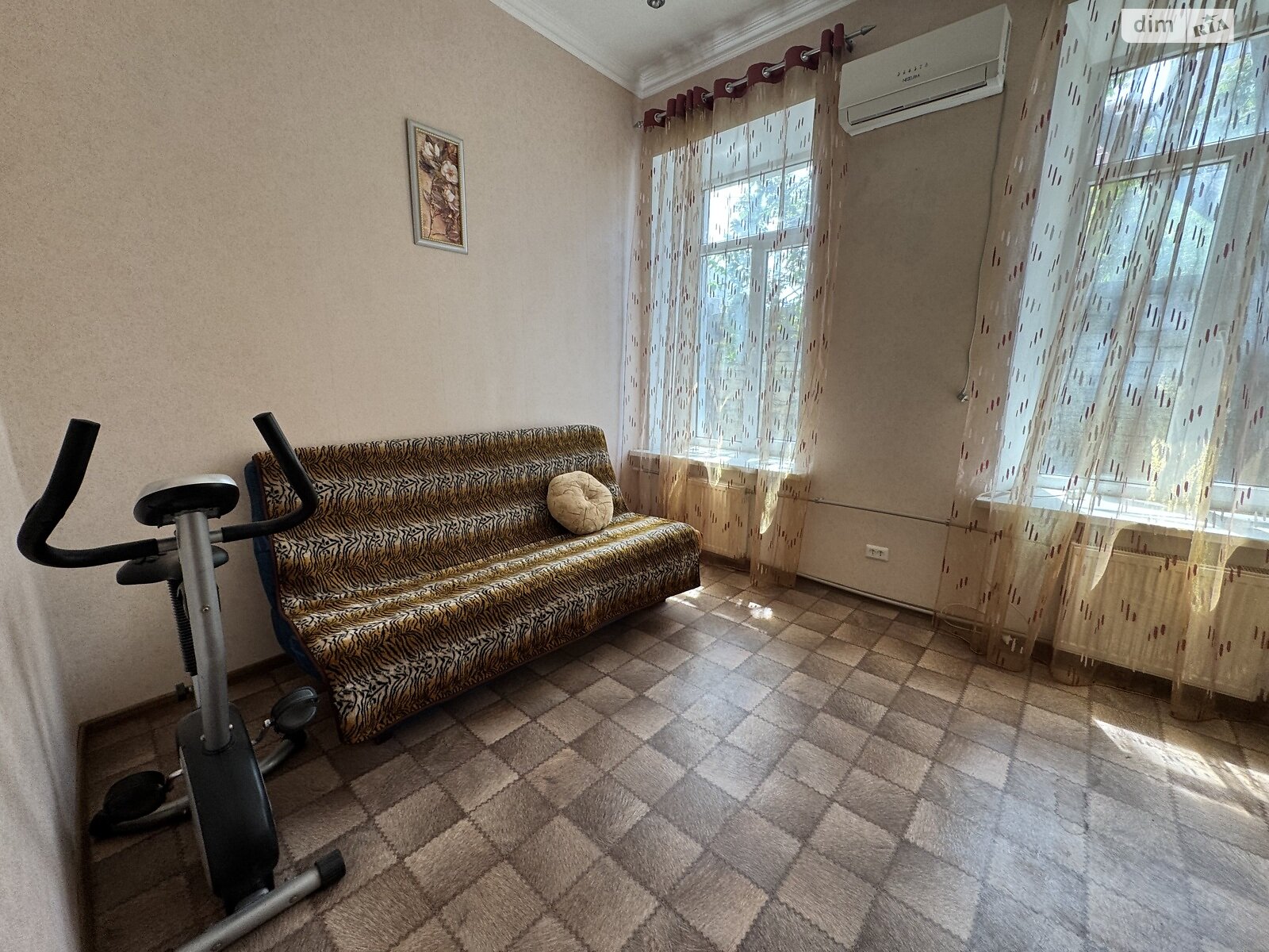 Продажа трехкомнатной квартиры в Одессе, на ул. Успенская 13, район Приморский фото 1 Продажа трехкомнатной квартиры в Одессе, на ул. Успенская 13, район Приморский фото 1