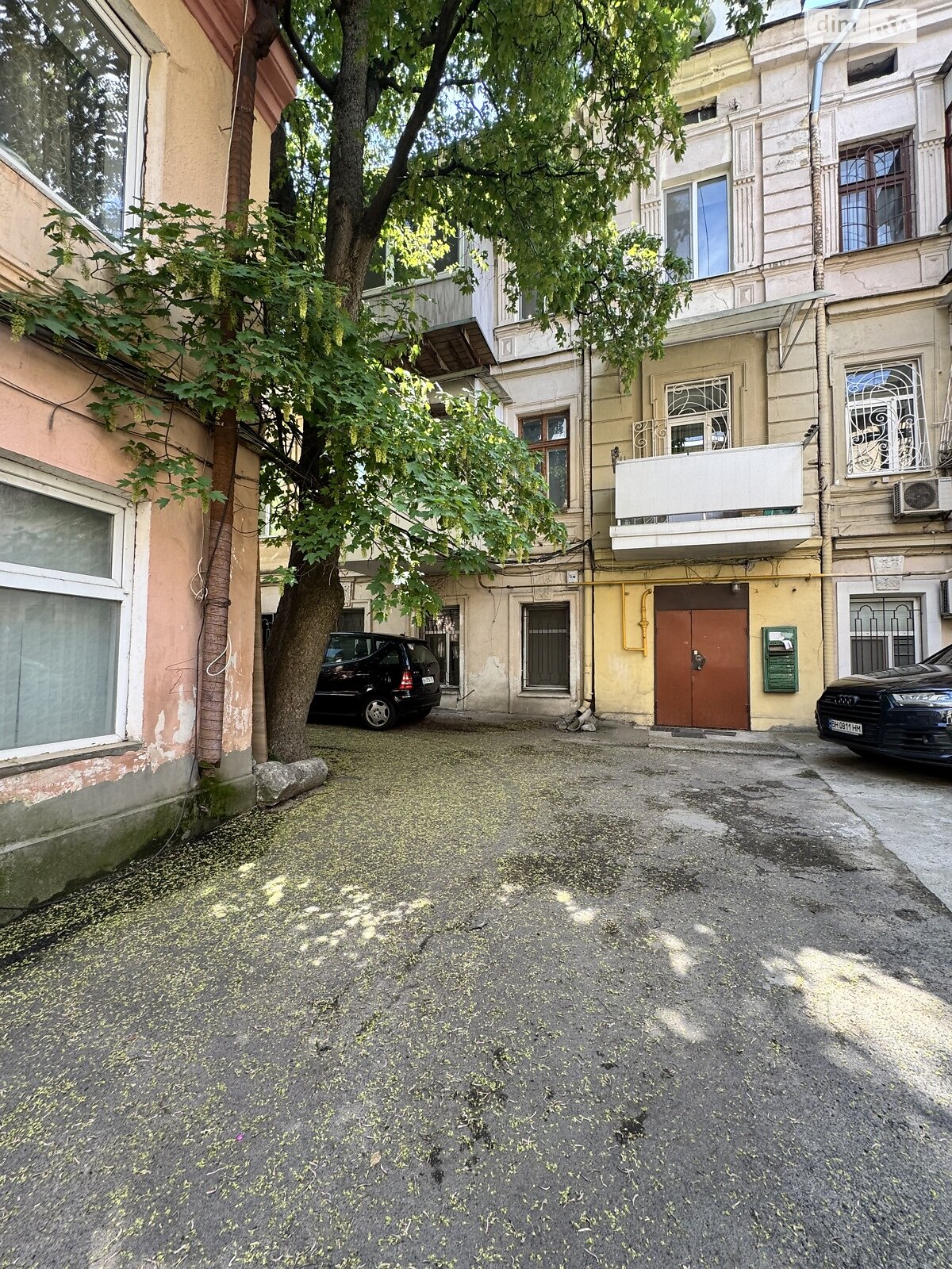 Продажа трехкомнатной квартиры в Одессе, на ул. Успенская 13, район Приморский фото 1 Продажа трехкомнатной квартиры в Одессе, на ул. Успенская 13, район Приморский фото 1