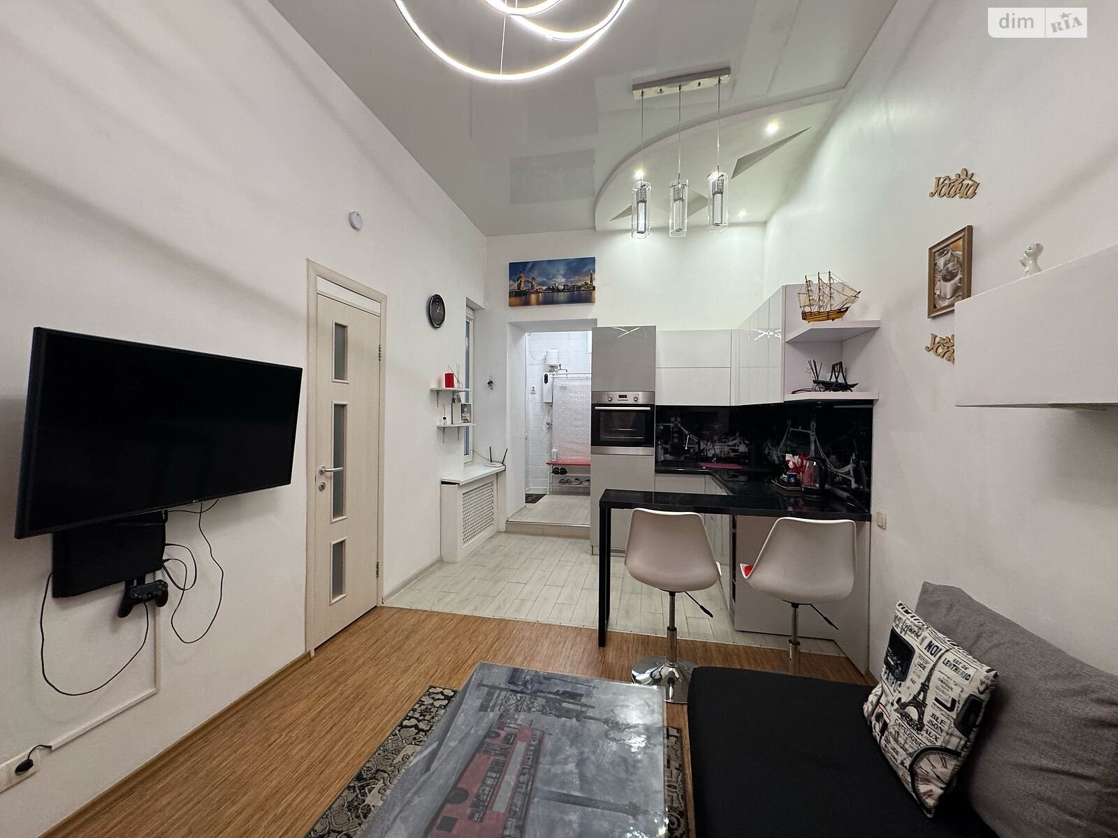 Продажа двухкомнатной квартиры в Одессе, на ул. Успенская 87, район Приморский фото 1 Продажа двухкомнатной квартиры в Одессе, на ул. Успенская 87, район Приморский фото 1