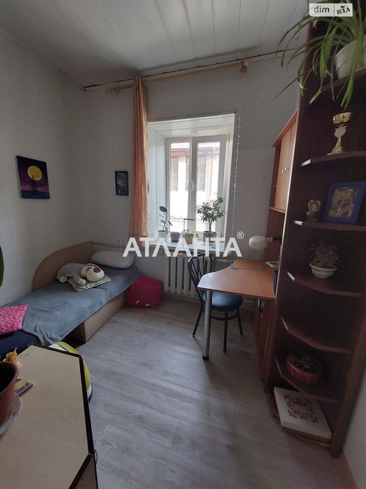 Продажа трехкомнатной квартиры в Одессе, на ул. Утесова, район Приморский фото 1