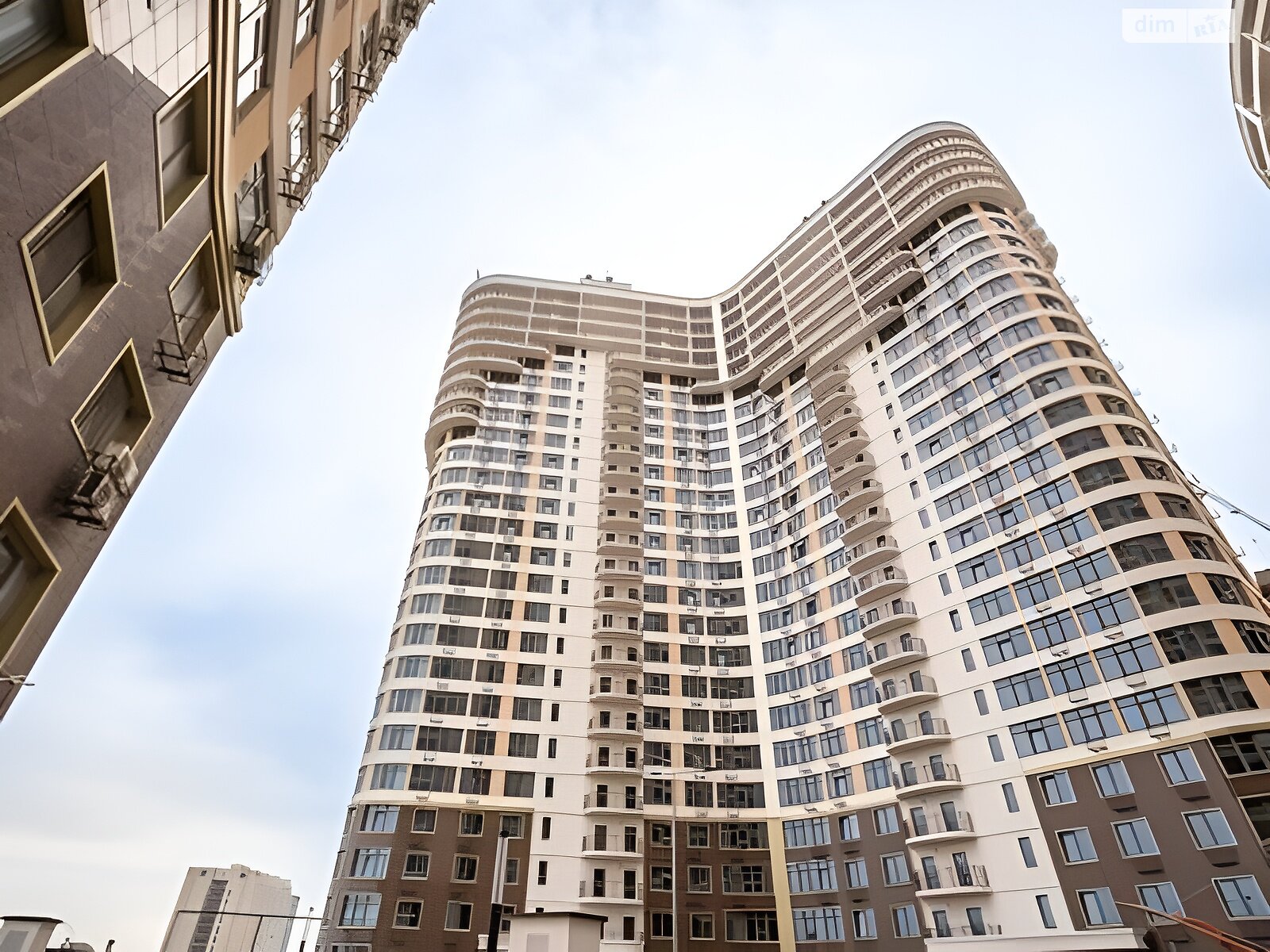 Продажа однокомнатной квартиры в Одессе, на ул. Валерия Самофалова, район Приморский фото 1 Продажа однокомнатной квартиры в Одессе, на ул. Валерия Самофалова, район Приморский фото 1