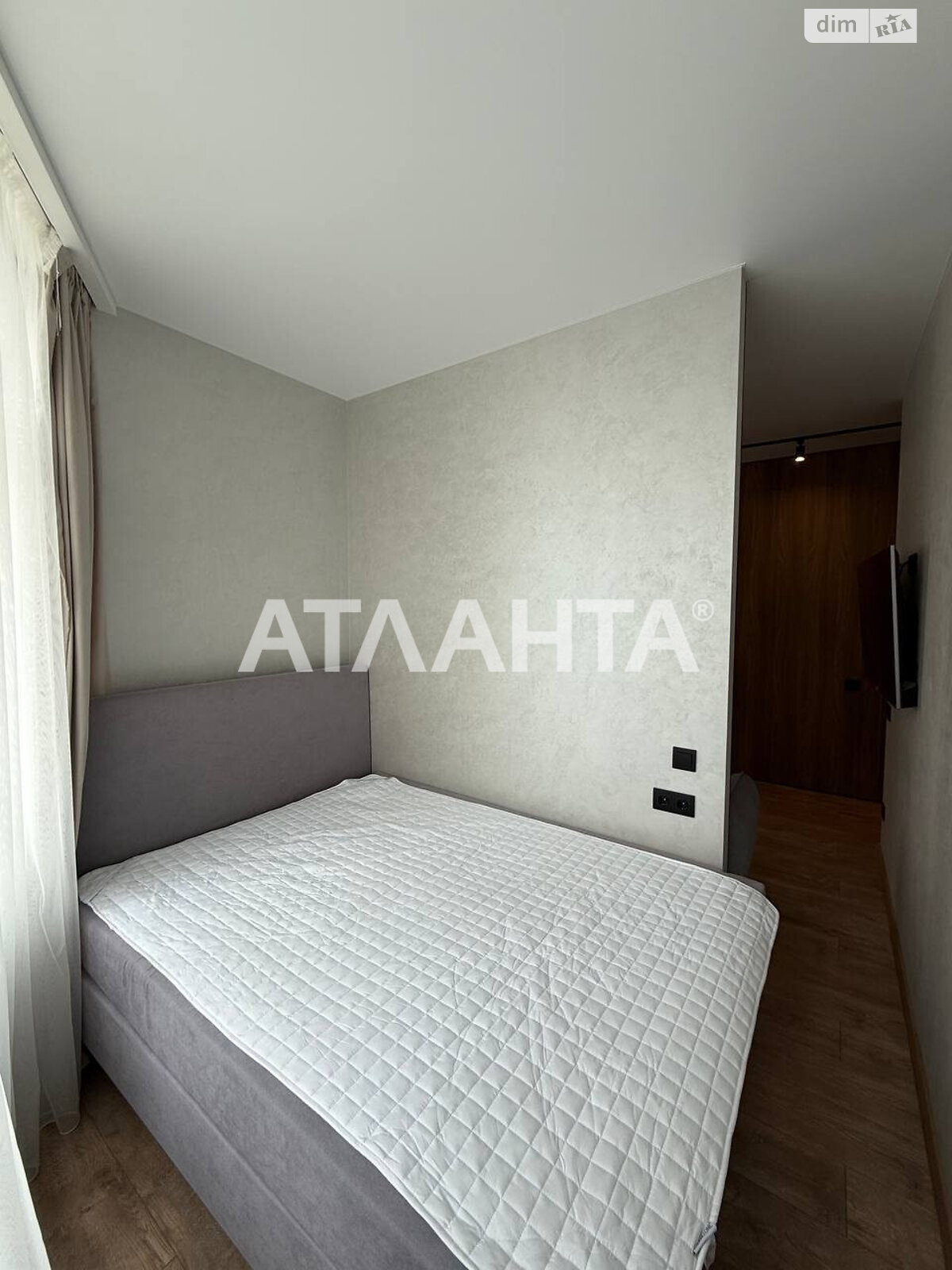 Продажа однокомнатной квартиры в Одессе, на ул. Валерия Самофалова, район Приморский фото 1 Продажа однокомнатной квартиры в Одессе, на ул. Валерия Самофалова, район Приморский фото 1