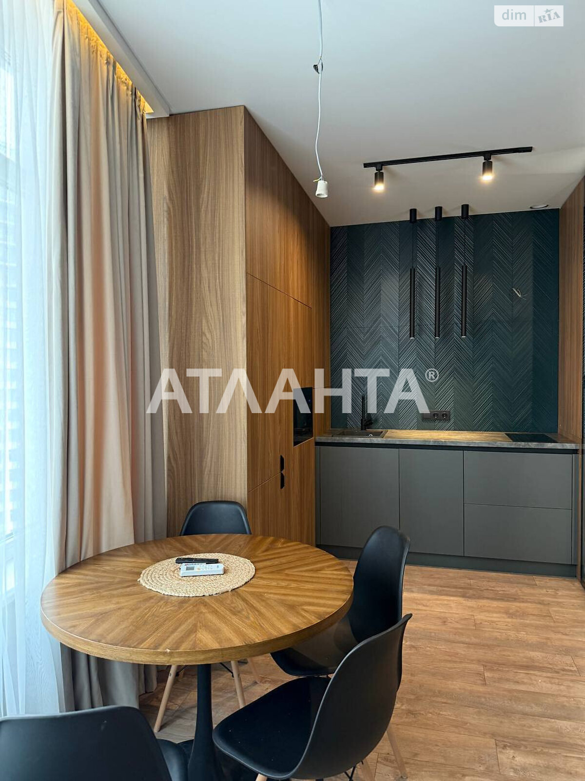 Продажа однокомнатной квартиры в Одессе, на ул. Валерия Самофалова, район Приморский фото 1 Продажа однокомнатной квартиры в Одессе, на ул. Валерия Самофалова, район Приморский фото 1