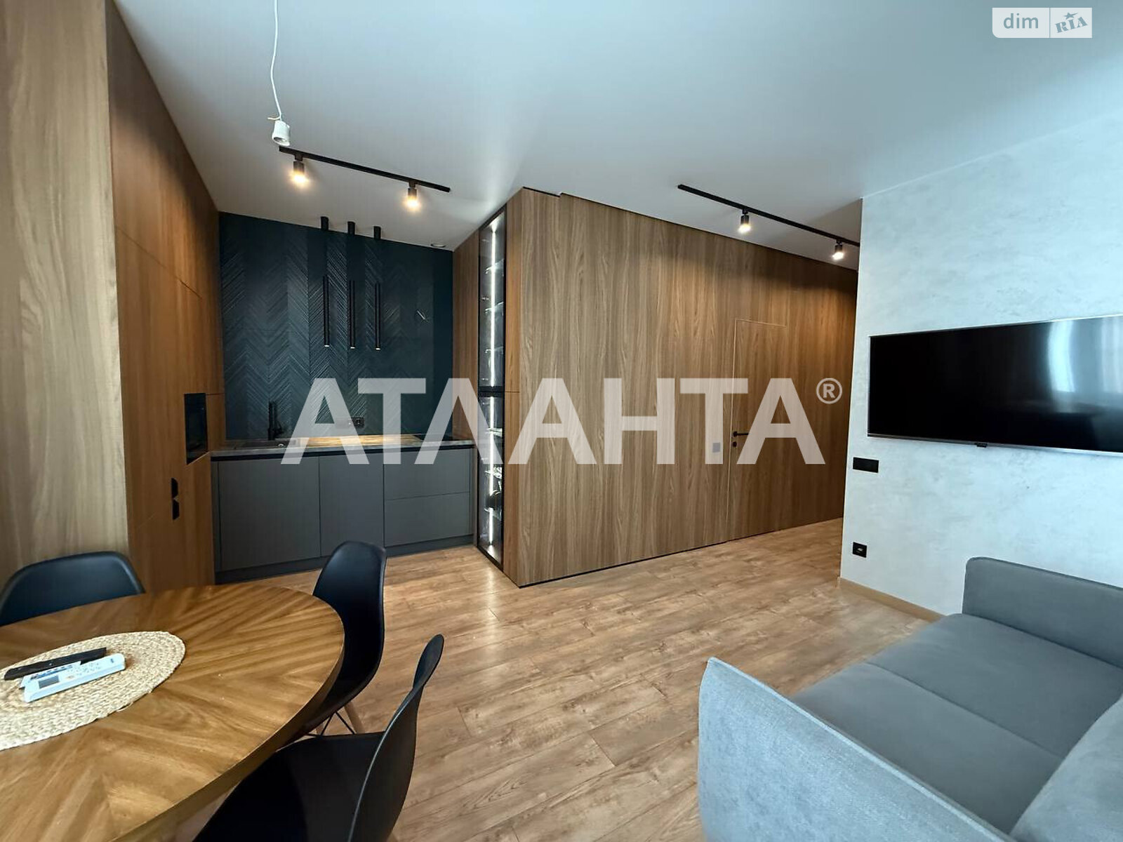 Продажа однокомнатной квартиры в Одессе, на ул. Валерия Самофалова, район Приморский фото 1 Продажа однокомнатной квартиры в Одессе, на ул. Валерия Самофалова, район Приморский фото 1