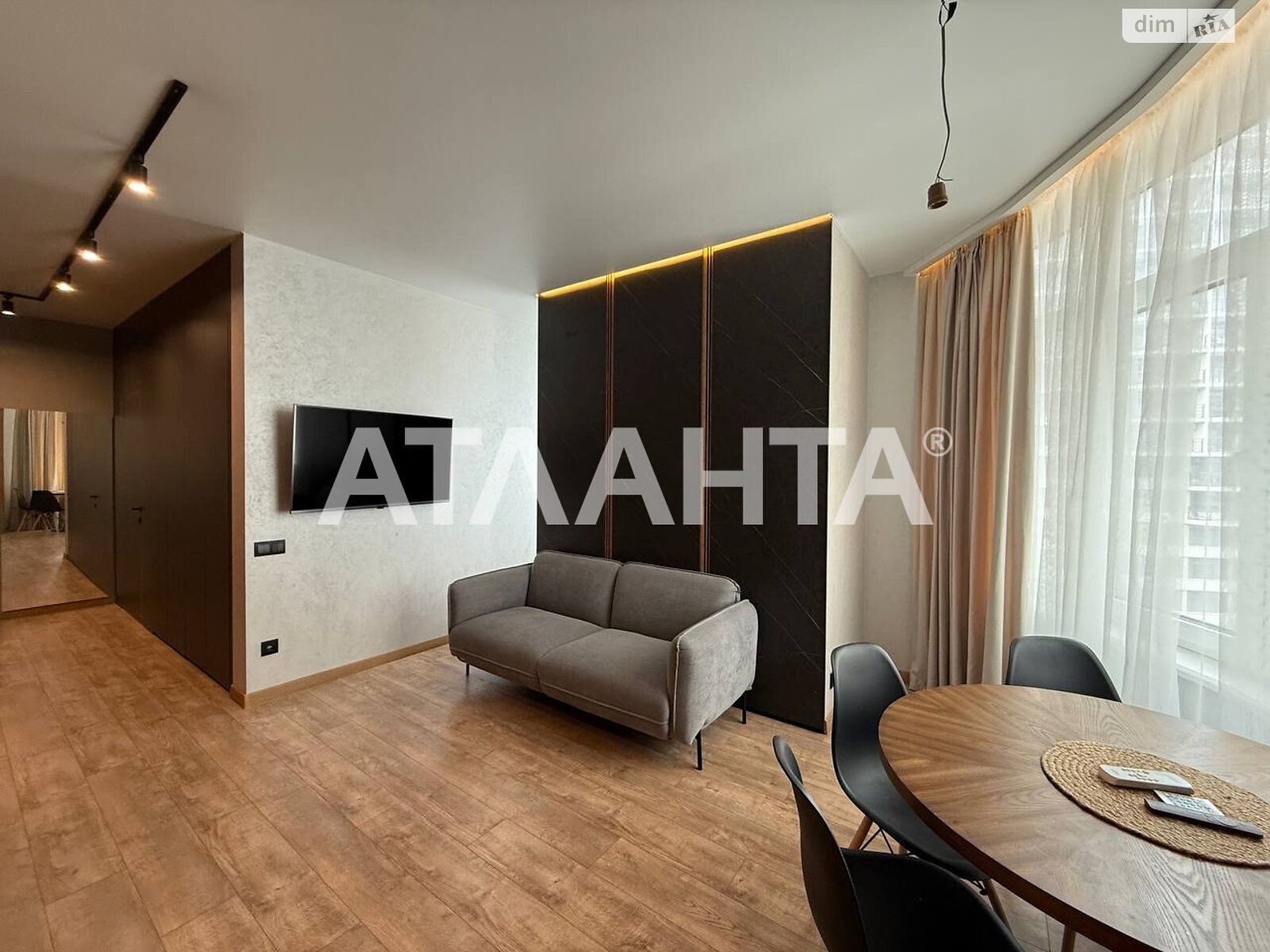 Продажа однокомнатной квартиры в Одессе, на ул. Валерия Самофалова, район Приморский фото 1 Продажа однокомнатной квартиры в Одессе, на ул. Валерия Самофалова, район Приморский фото 1