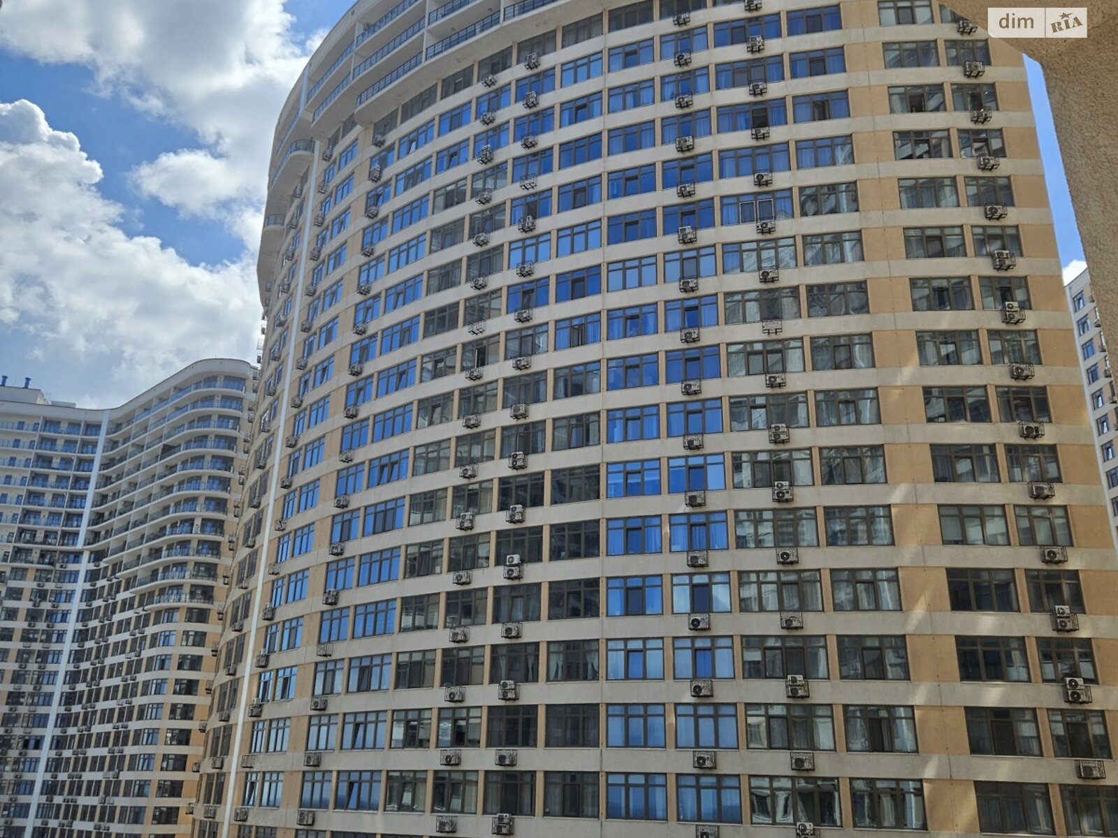 Продажа однокомнатной квартиры в Одессе, на ул. Валерия Самофалова, район Приморский фото 1 Продажа однокомнатной квартиры в Одессе, на ул. Валерия Самофалова, район Приморский фото 1