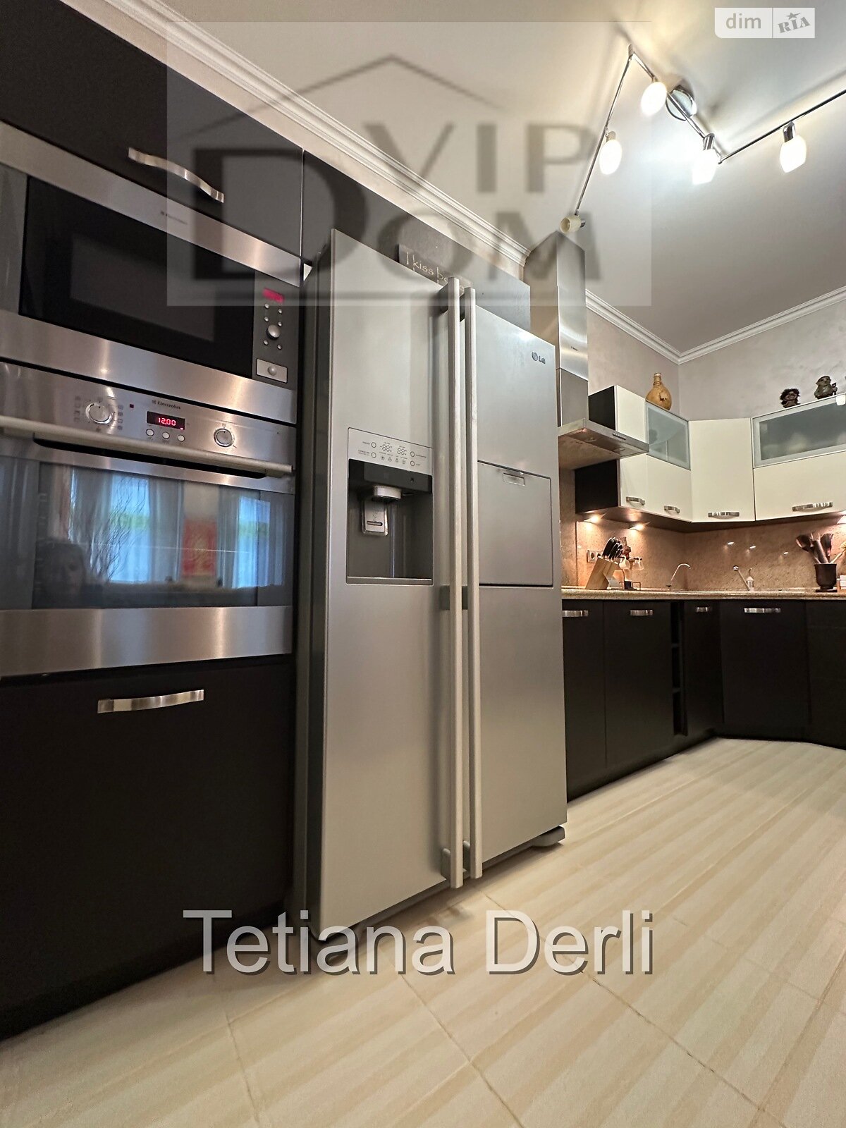 Продажа однокомнатной квартиры в Одессе, на ул. Литературная 1А, фото 1 Продажа однокомнатной квартиры в Одессе, на ул. Литературная 1А, фото 1