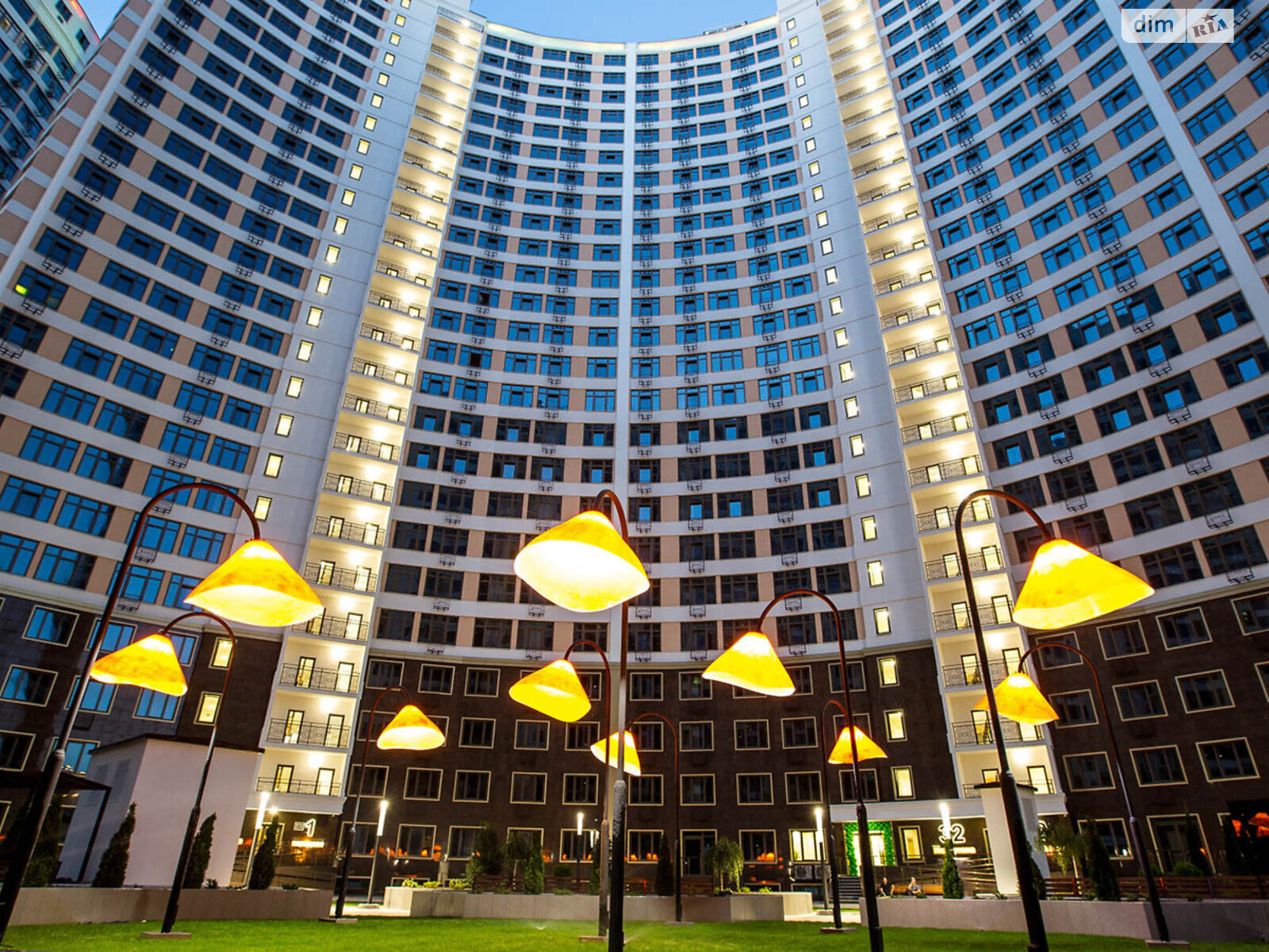 Продажа однокомнатной квартиры в Одессе, на ул. Валерия Самофалова 16А/2, район Приморский фото 1