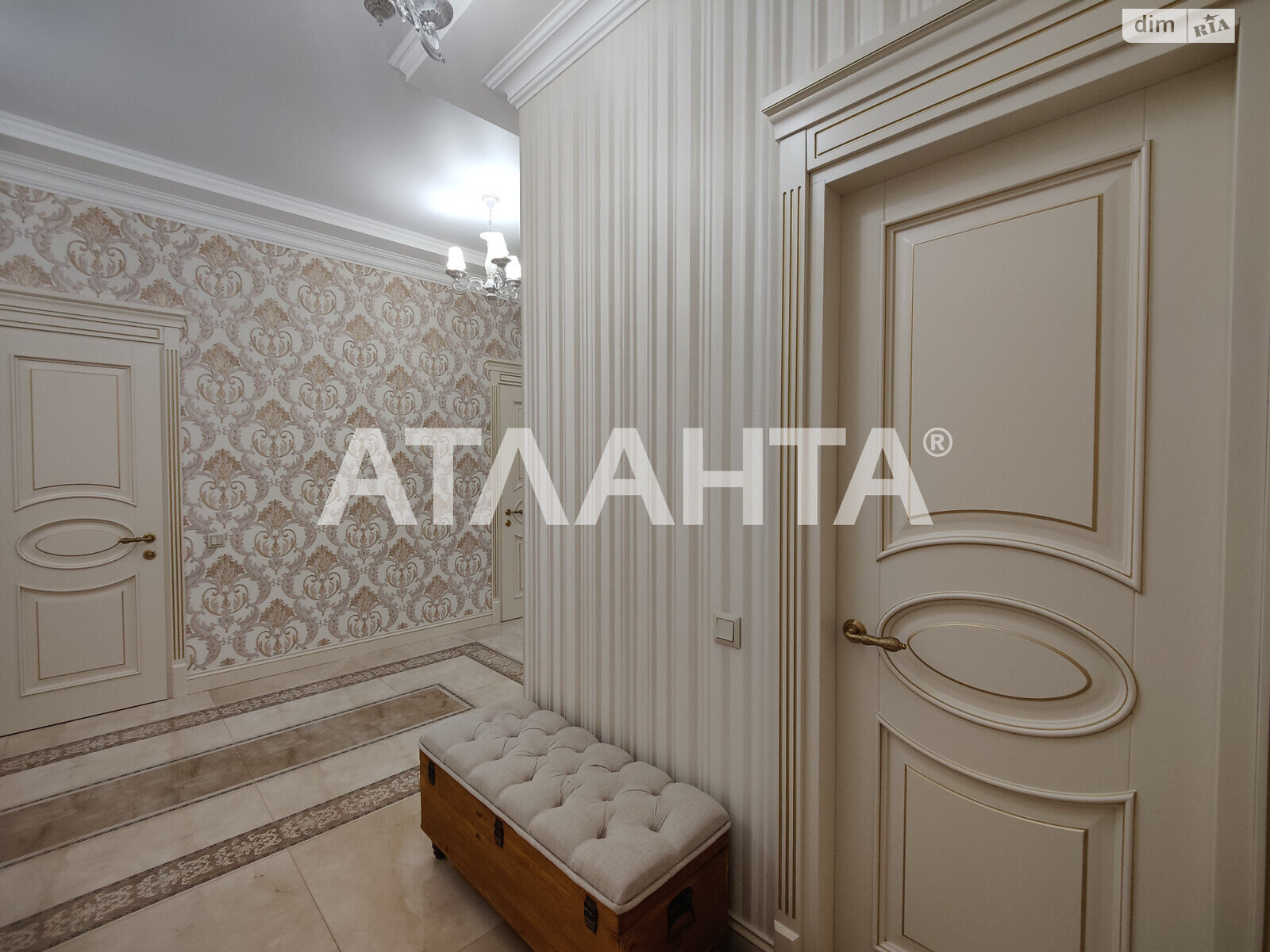 Продаж трикімнатної квартири в Одесі, на пров. Ванний 1А, район Приморський фото 1 Продаж трикімнатної квартири в Одесі, на пров. Ванний 1А, район Приморський фото 1