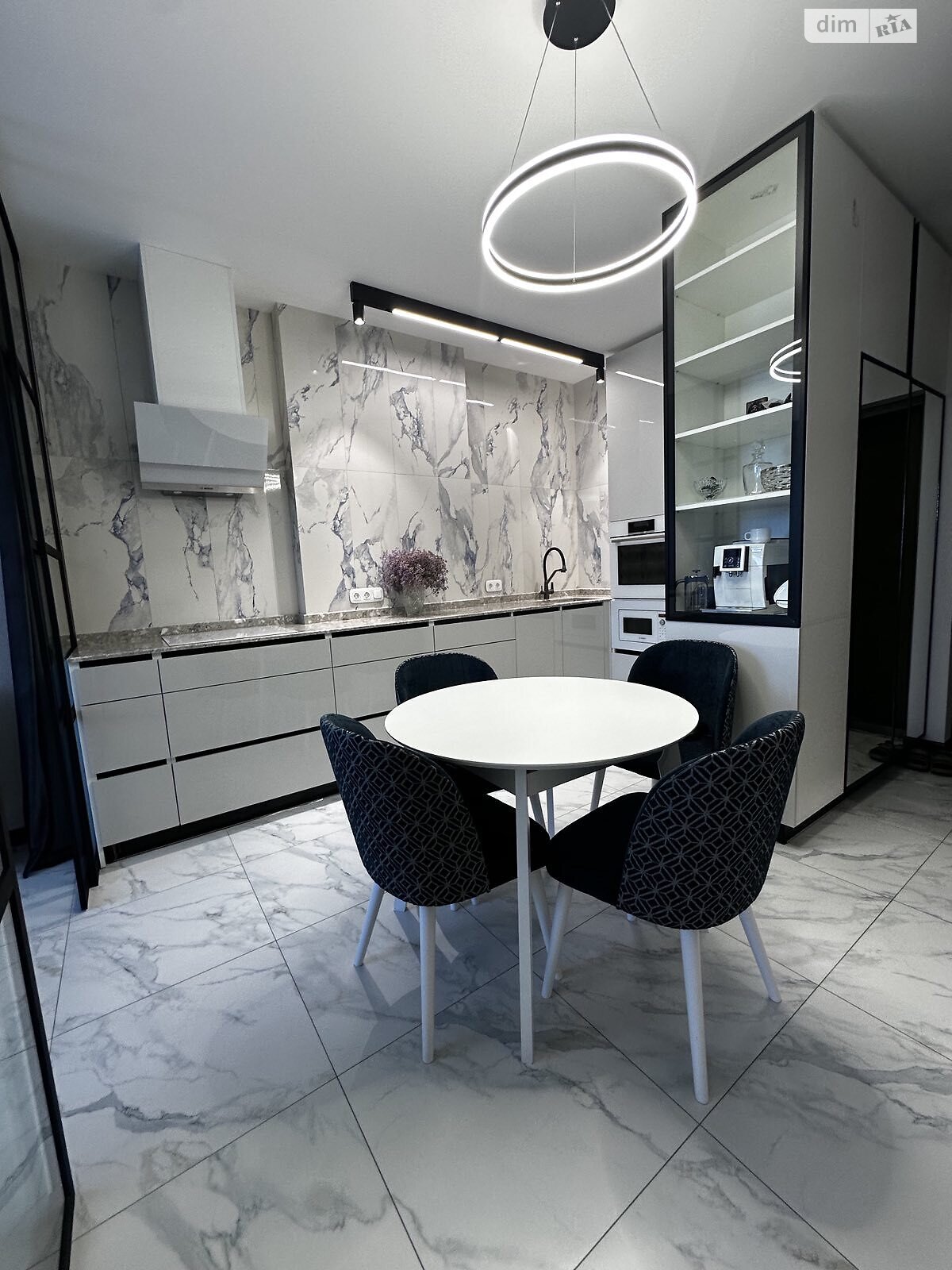 Продажа двухкомнатной квартиры в Одессе, на пер. Ванный 1Б, кв. 113, район парковка фото 1 Продажа двухкомнатной квартиры в Одессе, на пер. Ванный 1Б, кв. 113, район парковка фото 1