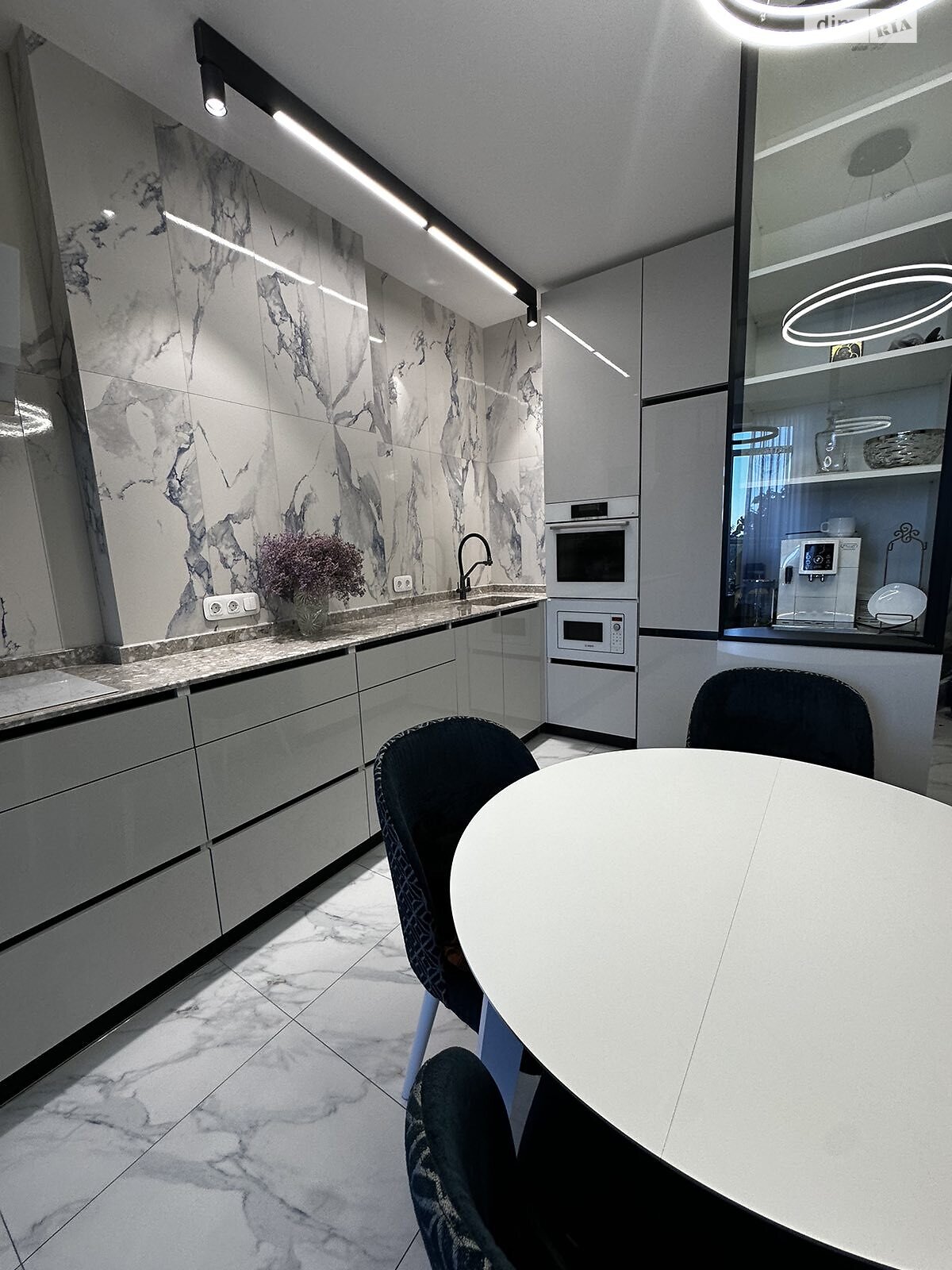 Продажа двухкомнатной квартиры в Одессе, на пер. Ванный 1Б, кв. 113, район парковка фото 1 Продажа двухкомнатной квартиры в Одессе, на пер. Ванный 1Б, кв. 113, район парковка фото 1