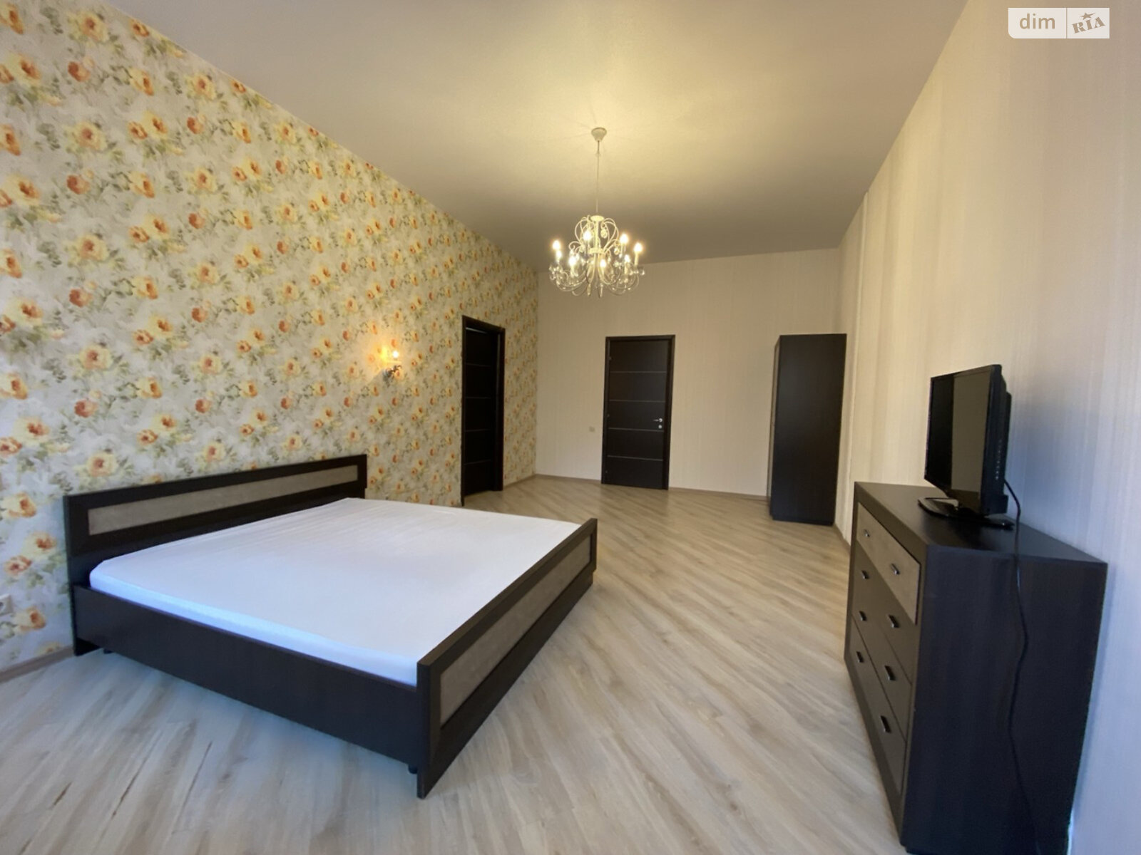 Продажа трехкомнатной квартиры в Одессе, на пер. Воронцовский 6, район Приморский фото 1 Продажа трехкомнатной квартиры в Одессе, на пер. Воронцовский 6, район Приморский фото 1