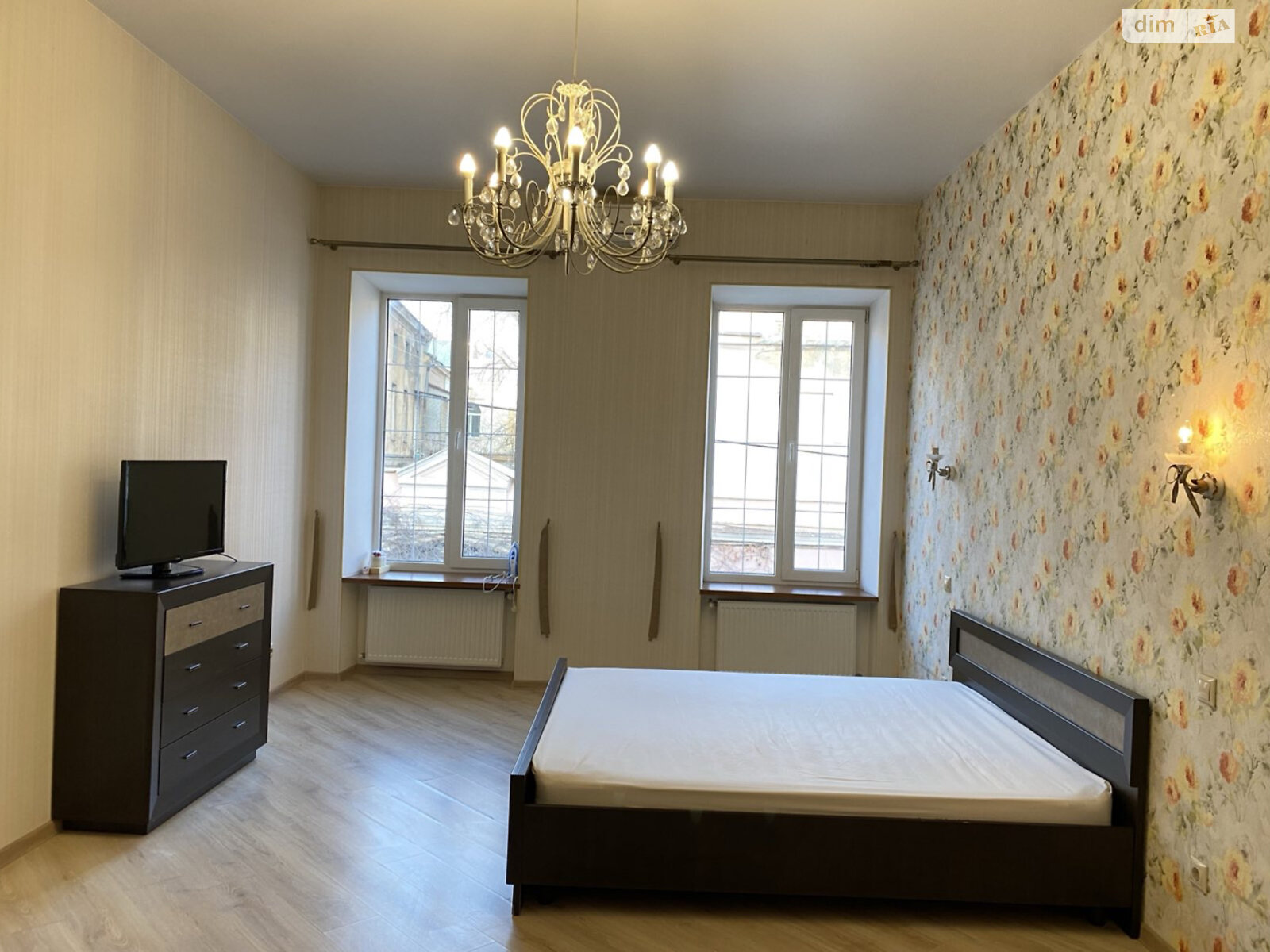 Продажа трехкомнатной квартиры в Одессе, на пер. Воронцовский 6, район Приморский фото 1 Продажа трехкомнатной квартиры в Одессе, на пер. Воронцовский 6, район Приморский фото 1