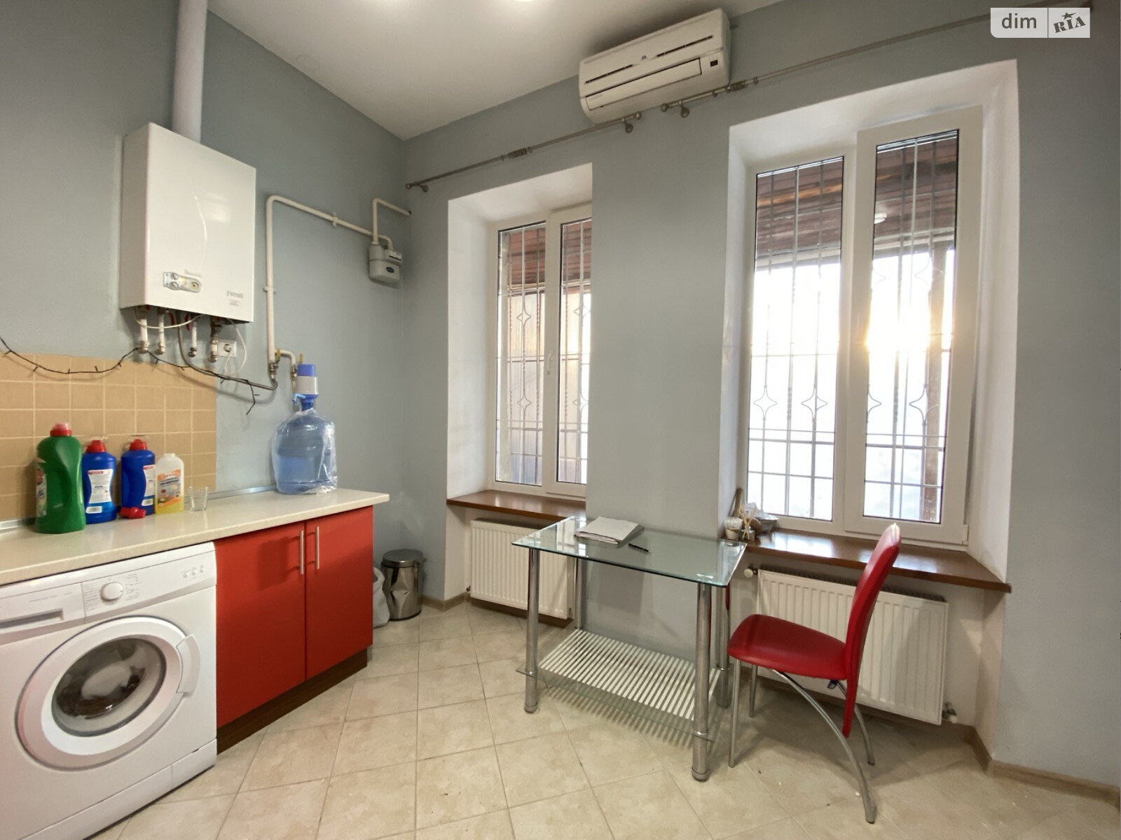 Продажа трехкомнатной квартиры в Одессе, на пер. Воронцовский 6, район Приморский фото 1 Продажа трехкомнатной квартиры в Одессе, на пер. Воронцовский 6, район Приморский фото 1