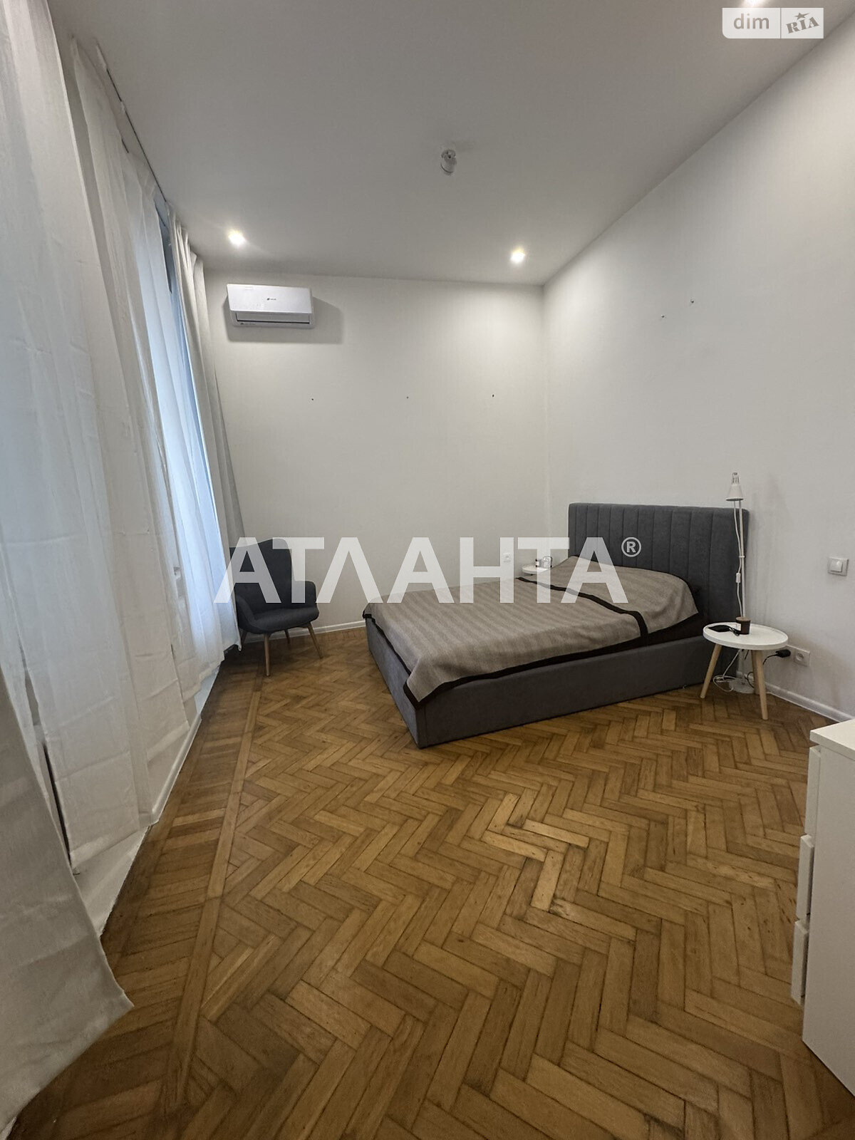 Продажа двухкомнатной квартиры в Одессе, на ул. Троицкая, район Приморский фото 1 Продажа двухкомнатной квартиры в Одессе, на ул. Троицкая, район Приморский фото 1