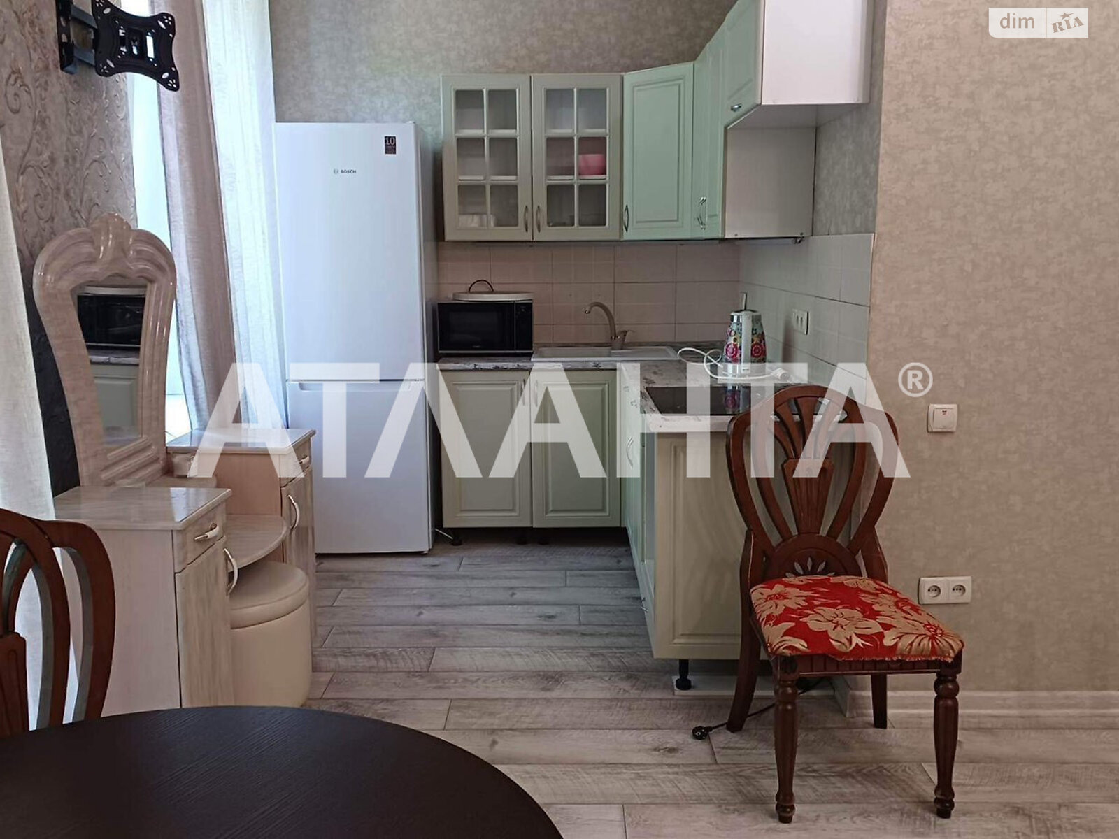 Продажа четырехкомнатной квартиры в Одессе, на ул. Троицкая, район Приморский фото 1 Продажа четырехкомнатной квартиры в Одессе, на ул. Троицкая, район Приморский фото 1