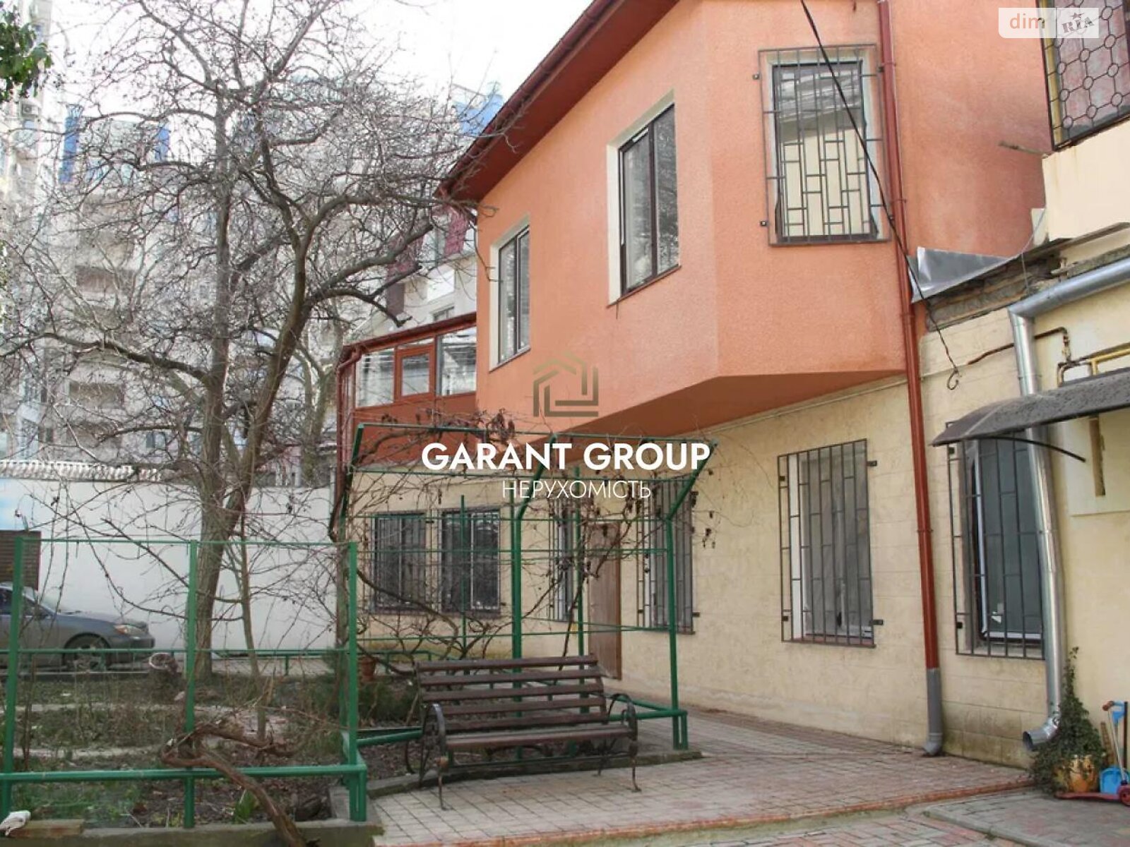 Продаж трикімнатної квартири в Одесі, на вул. Ясна, кв. 12, район Приморський фото 1 Продаж трикімнатної квартири в Одесі, на вул. Ясна, кв. 12, район Приморський фото 1