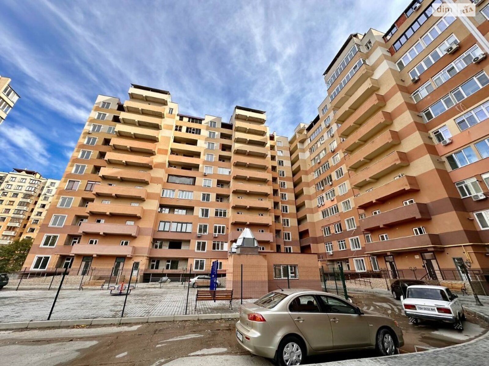 Продаж однокімнатної квартири в Одесі, на вул. Зоопаркова 8, район Приморський фото 1
