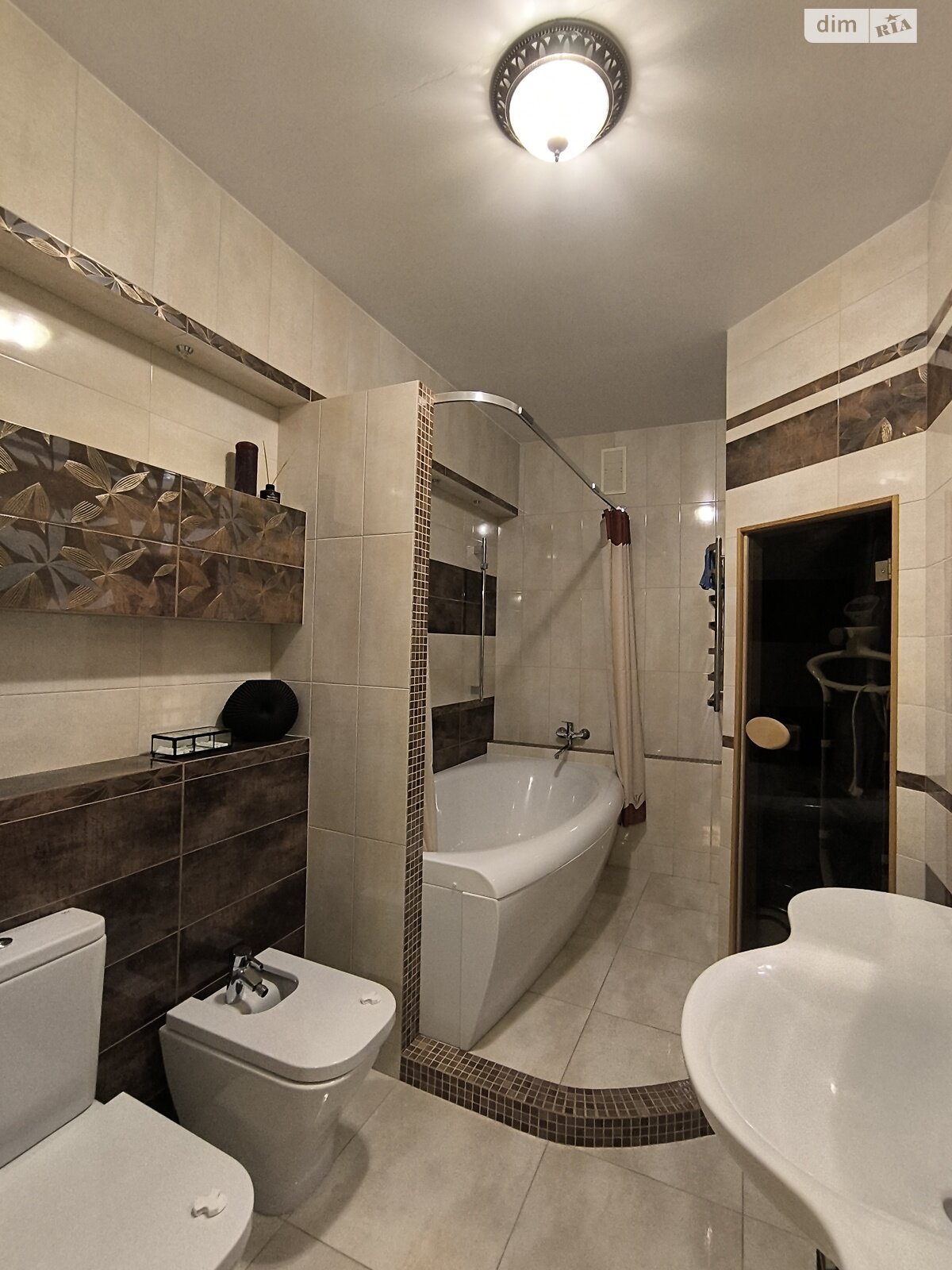 Продажа трехкомнатной квартиры в Одессе, на ул. Зоопарковая 2, район Приморский фото 1 Продажа трехкомнатной квартиры в Одессе, на ул. Зоопарковая 2, район Приморский фото 1