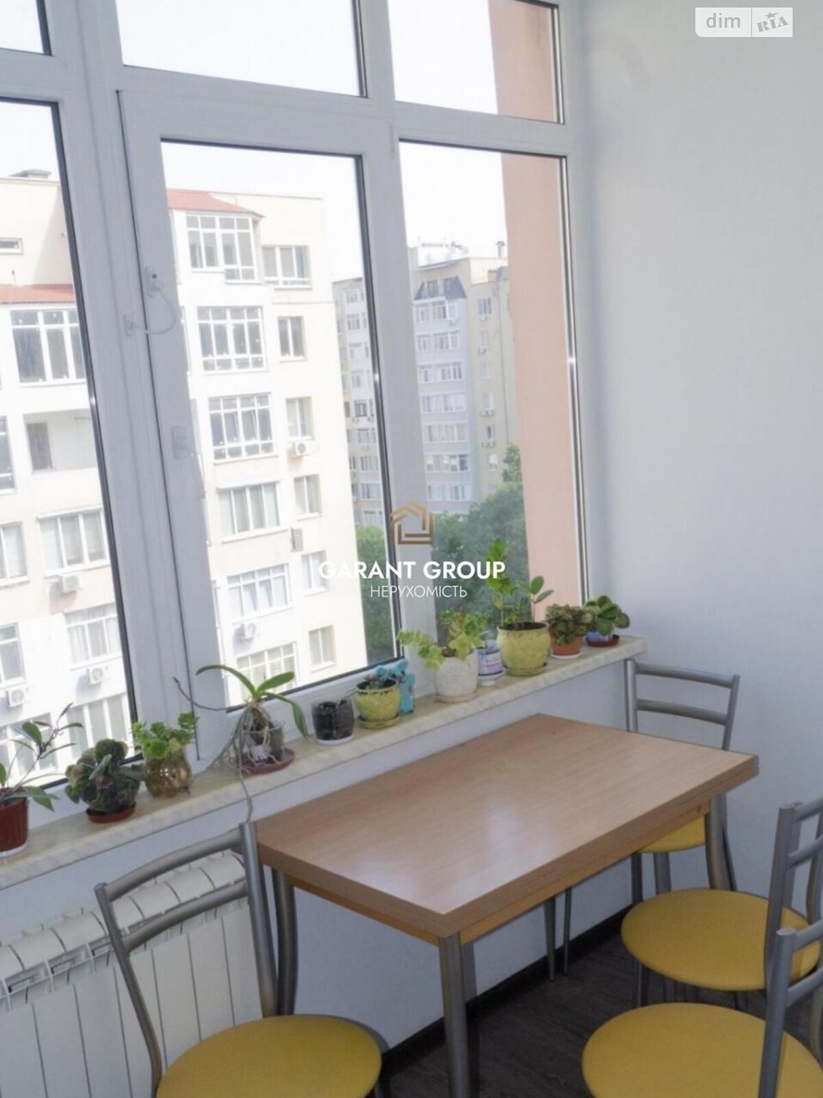 Продаж трикімнатної квартири в Одесі, на вул. Зоопаркова, район Приморський фото 1 Продаж трикімнатної квартири в Одесі, на вул. Зоопаркова, район Приморський фото 1