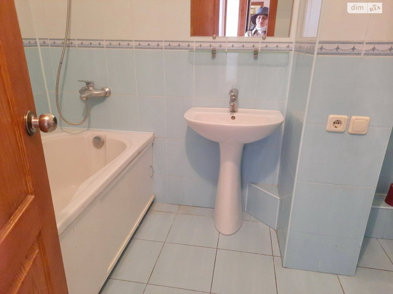 Продажа однокомнатной квартиры в Одессе, на ул. Зоопарковая 4, район Приморский фото 1 Продажа однокомнатной квартиры в Одессе, на ул. Зоопарковая 4, район Приморский фото 1