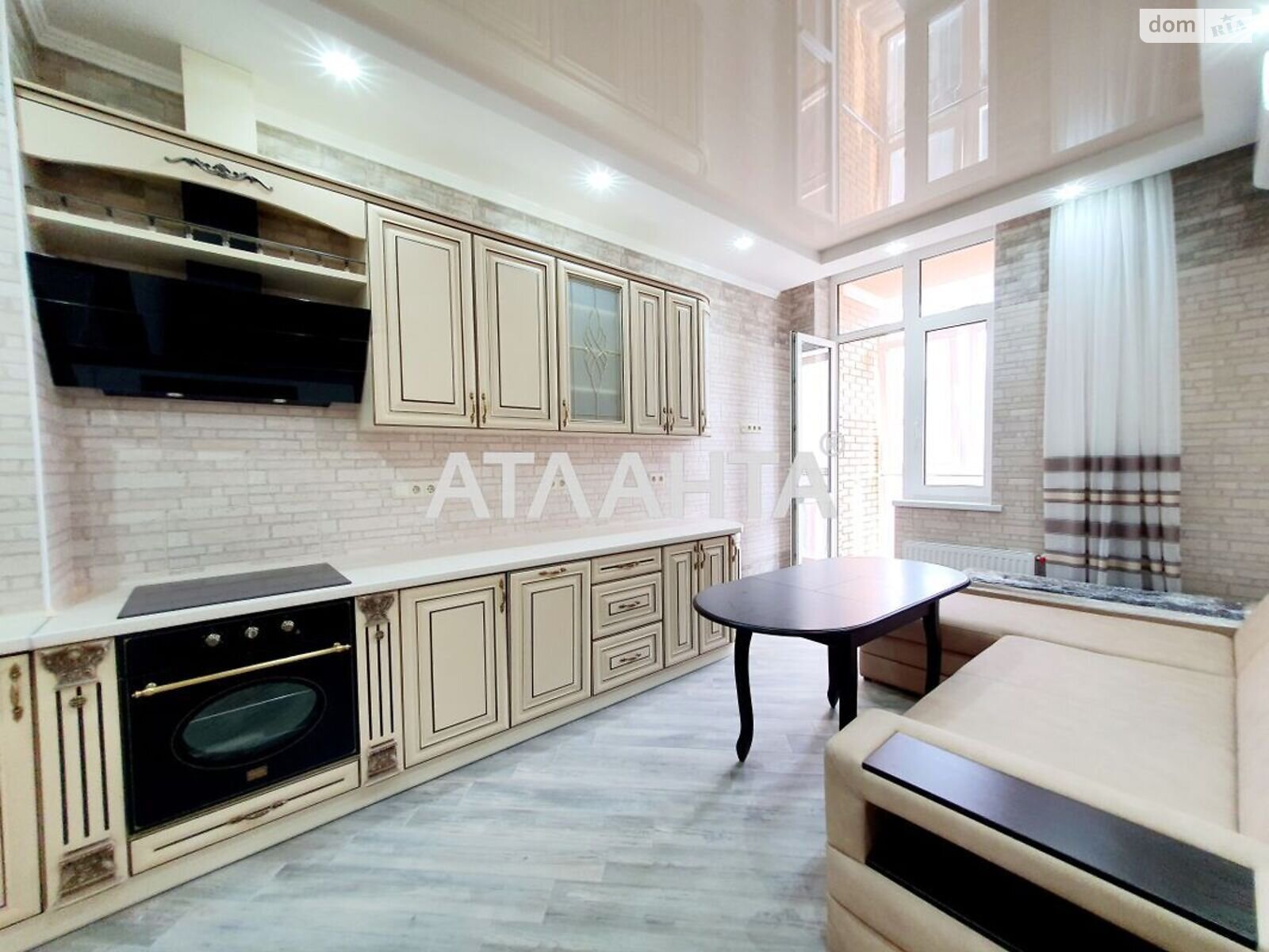 Продаж двокімнатної квартири в Одесі, на плато Гагарінське 9, район Аркадія фото 1