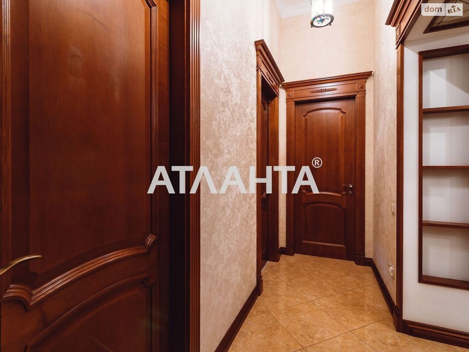 Продаж трикімнатної квартири в Одесі, на вул. Маразліївська 64, район Приморський фото 1